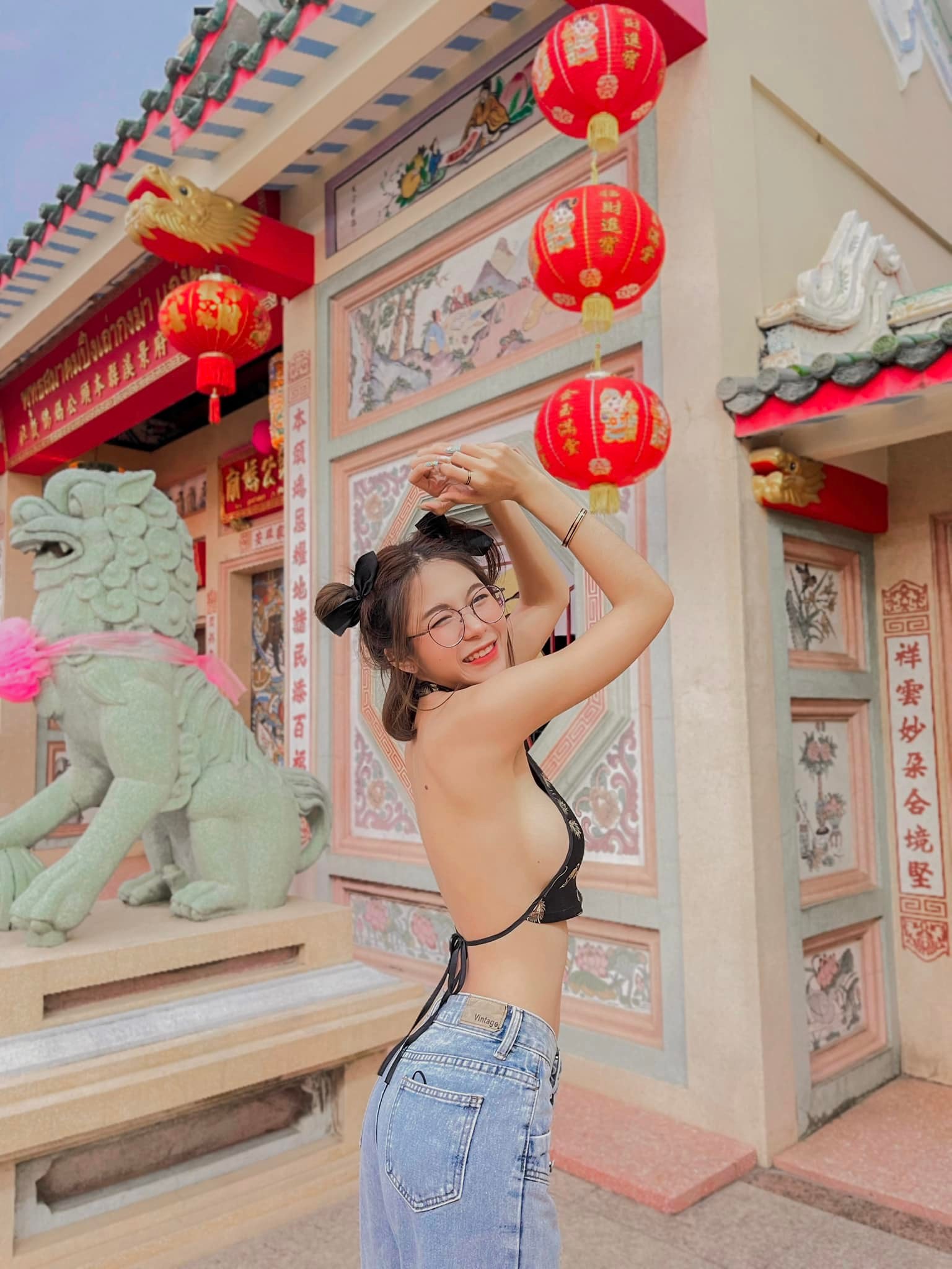 น้อง ขวัญแว่น สาวใส่แว่น ตัวเล็ก สุดเซ็กซี่ ผมสั้น แถมเนินหน้าอกใหญ่ 4