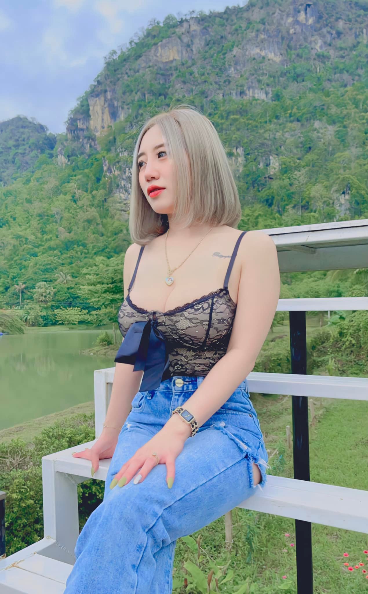 น้องแพทตี้ วนิดา หุ่นอวบ หน้าอกเด้ง ลายล้น จนใครๆก็น้ำลายไหล 37