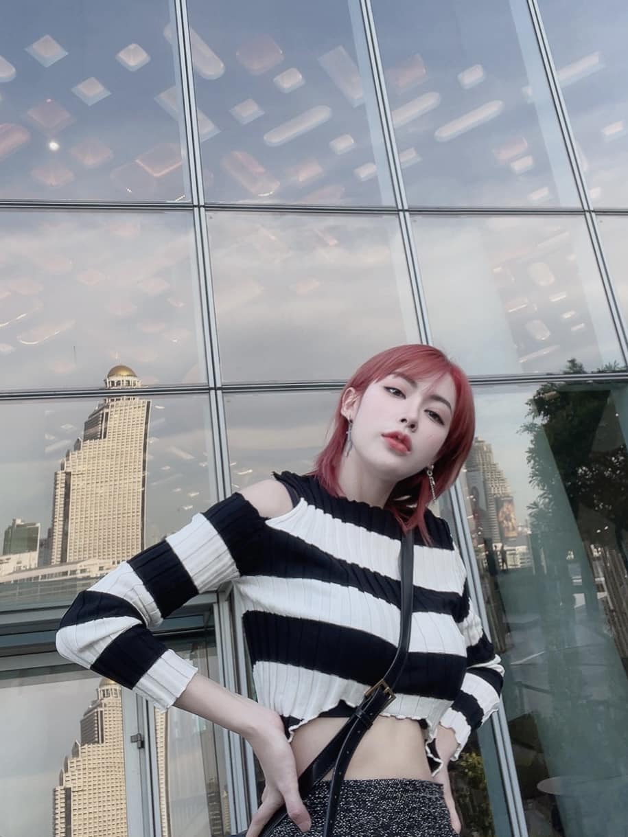 น้อง ฟางโกะ สาวผมสั้น ใส่แว่น สุดเซ็กซี่ที่ใครๆก็ต้องถามหาเธอ 21