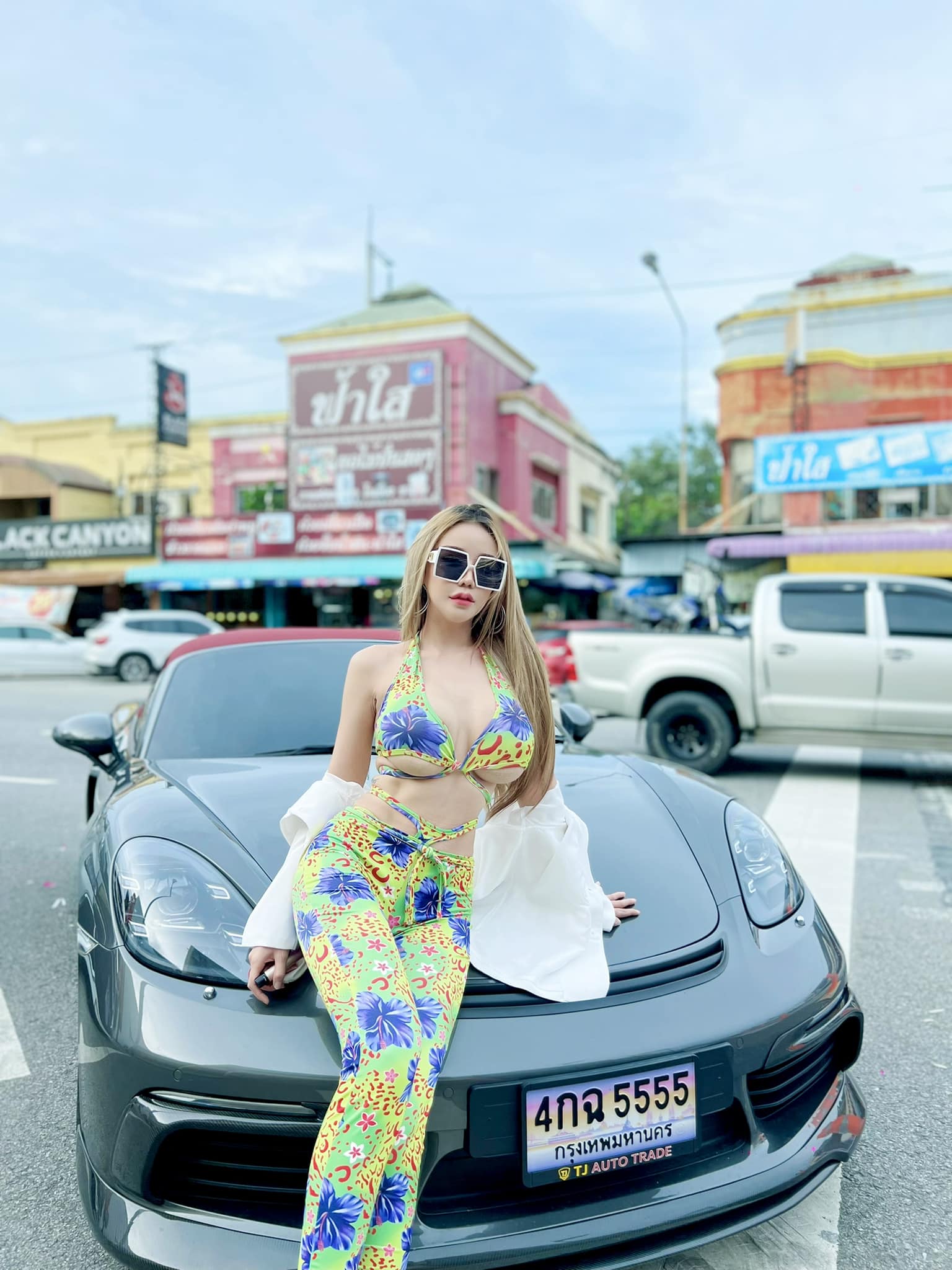 น้องอามมี่ แม็กซิม เน็ตไอดอล ขาว สวย และรวยมาก ไม่เป็นสองลองใคร 46