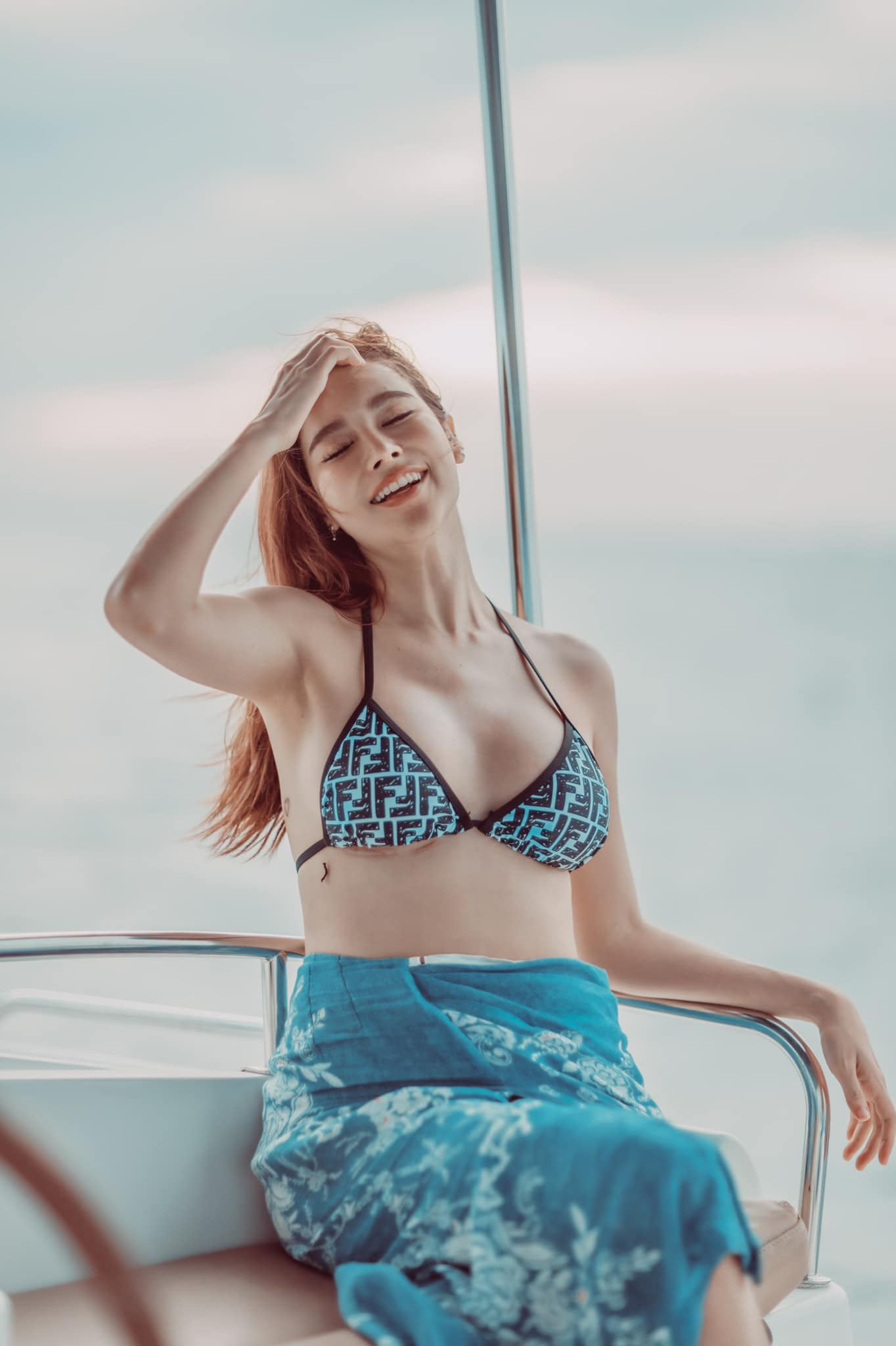 อีฟ ชญานิศฐ์ ดาราเซ็กซี่ระดับแถวหน้า แถมยังโชว์หุ่นSEXลงโซเชี่ยวด้วย 35