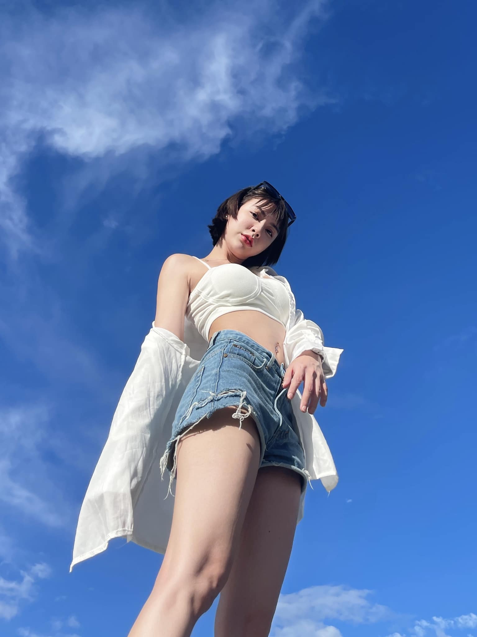 น้อง ฟางโกะ สาวผมสั้น ใส่แว่น สุดเซ็กซี่ที่ใครๆก็ต้องถามหาเธอ 38
