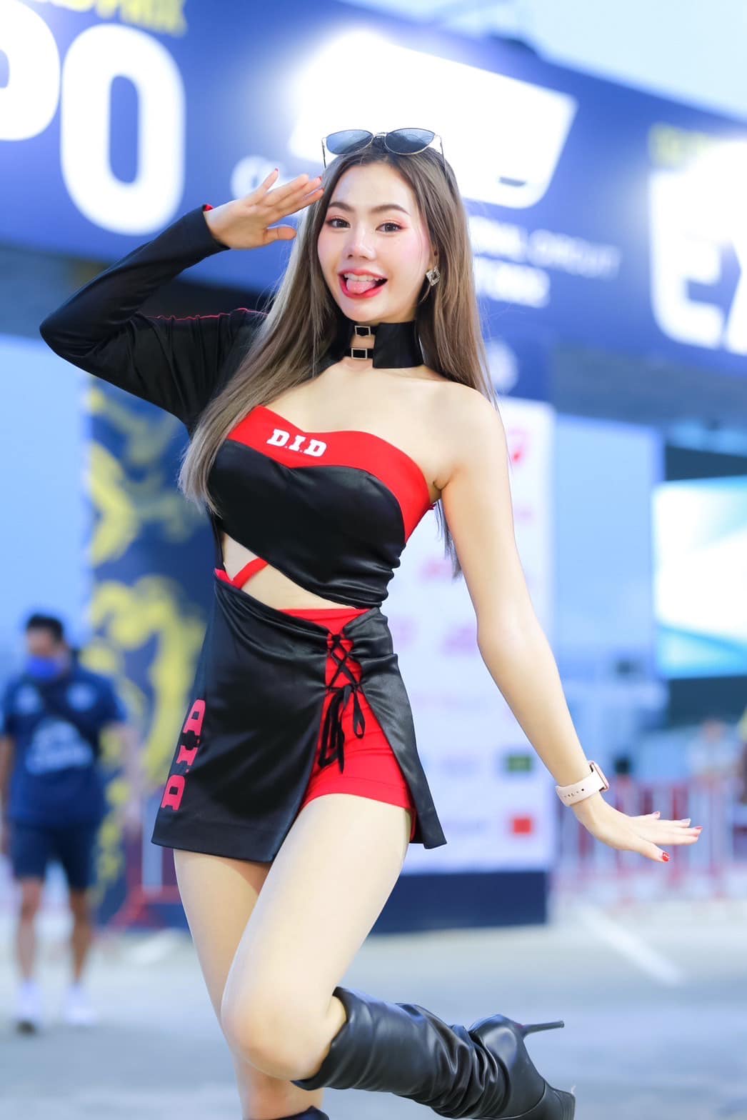 ฟักแฟง ก็มาดิคร้าบ ที่กำลังมาแรงและใครต่อใครก็รู้จักในนามพี่แจ๊ส 44