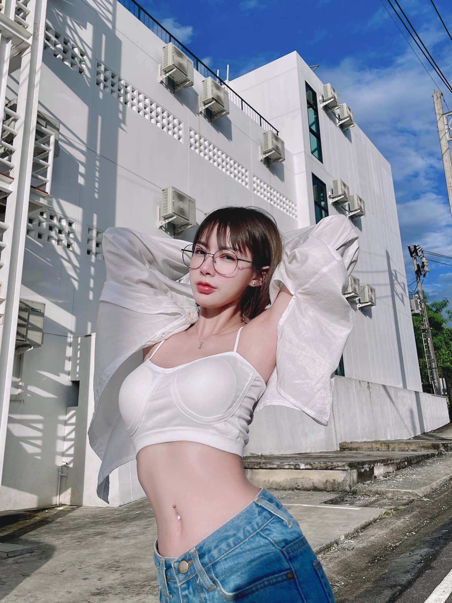 น้อง ฟางโกะ สาวผมสั้น ใส่แว่น สุดเซ็กซี่ที่ใครๆก็ต้องถามหาเธอ 47