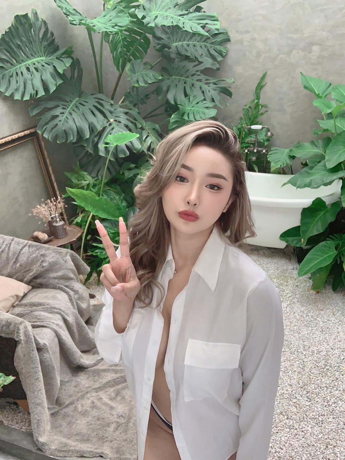 น้องน้ำทิพย์ ชาคอฟ เน็ตไอดอล ที่ร้อนแรง อยู่ในโลกออนไลน์ 49
