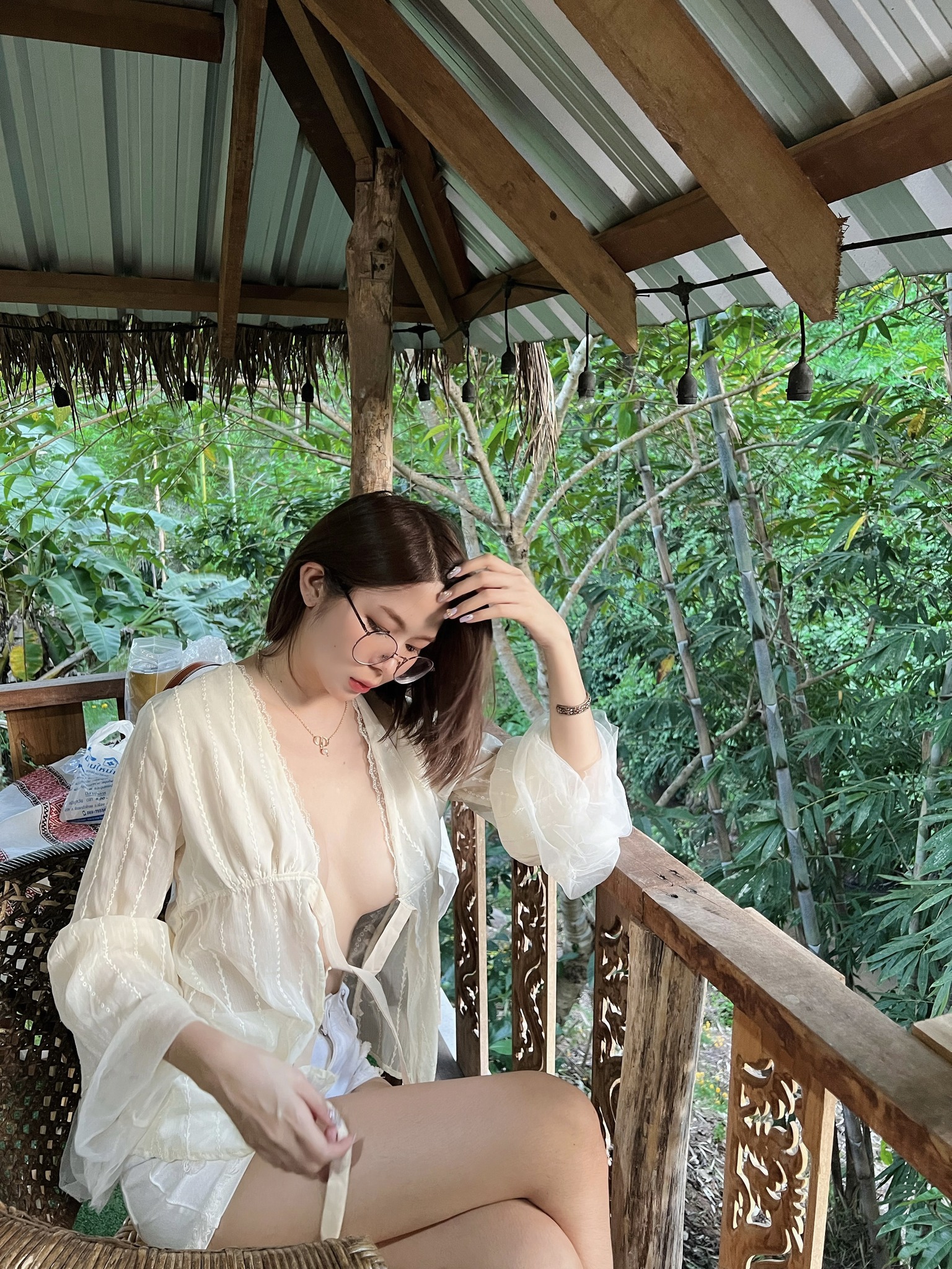 น้อง ขวัญแว่น สาวใส่แว่น ตัวเล็ก สุดเซ็กซี่ ผมสั้น แถมเนินหน้าอกใหญ่ 57