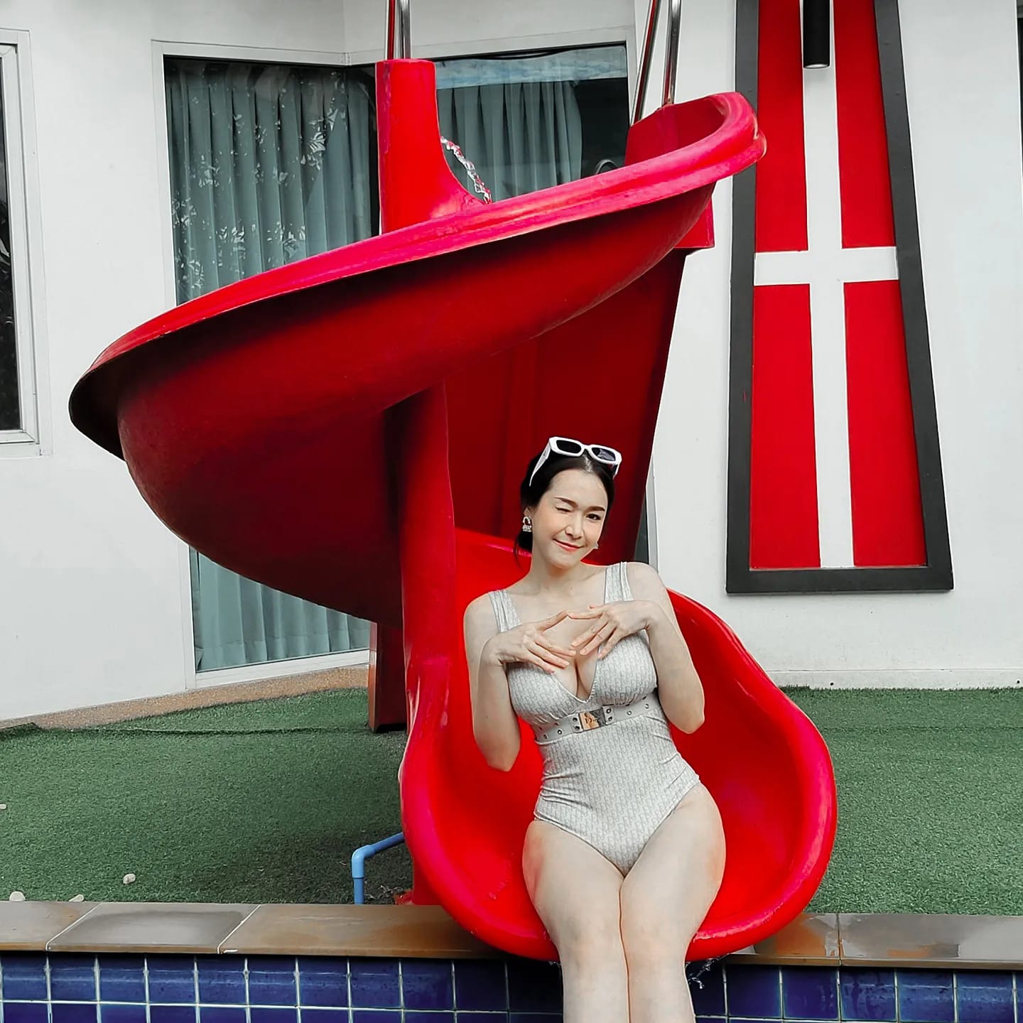 มิ่งฟ้า มนัญญา โอนลี่แฟน สาวสวยสุดเซ็กซี่ที่ใครๆก็หาวาร์ปของเธอเรามี 69