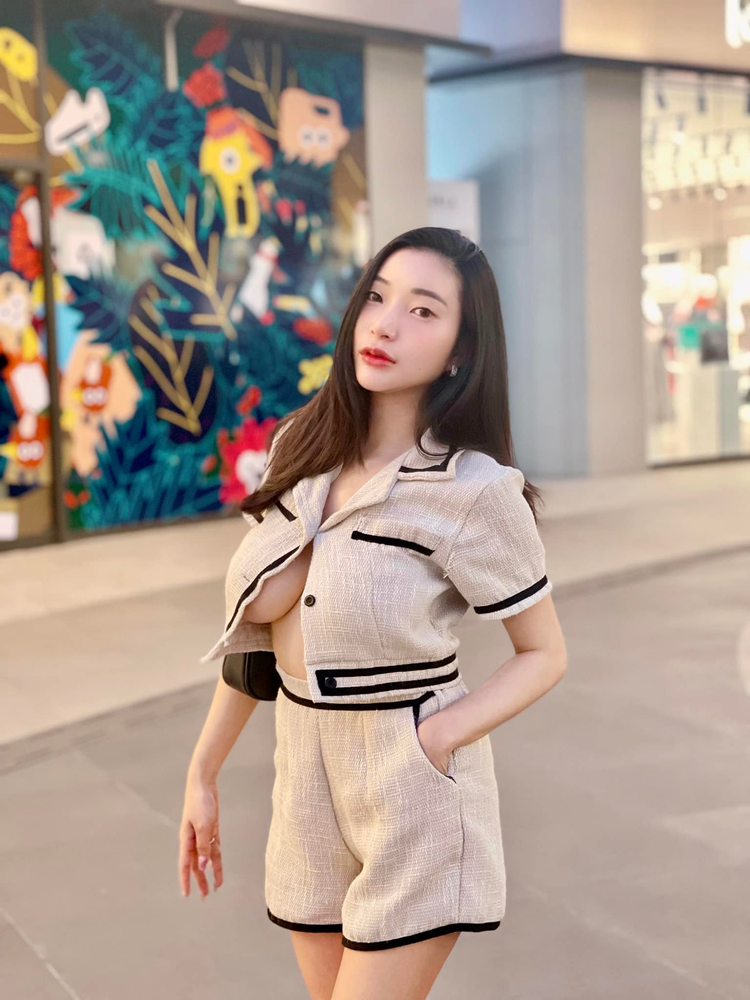 น้องหมวยลี่ onlyfans การถ่ายแบบของเธอดีกรีไม่ธรรมดาลีลาเด็ดสุดๆ 4