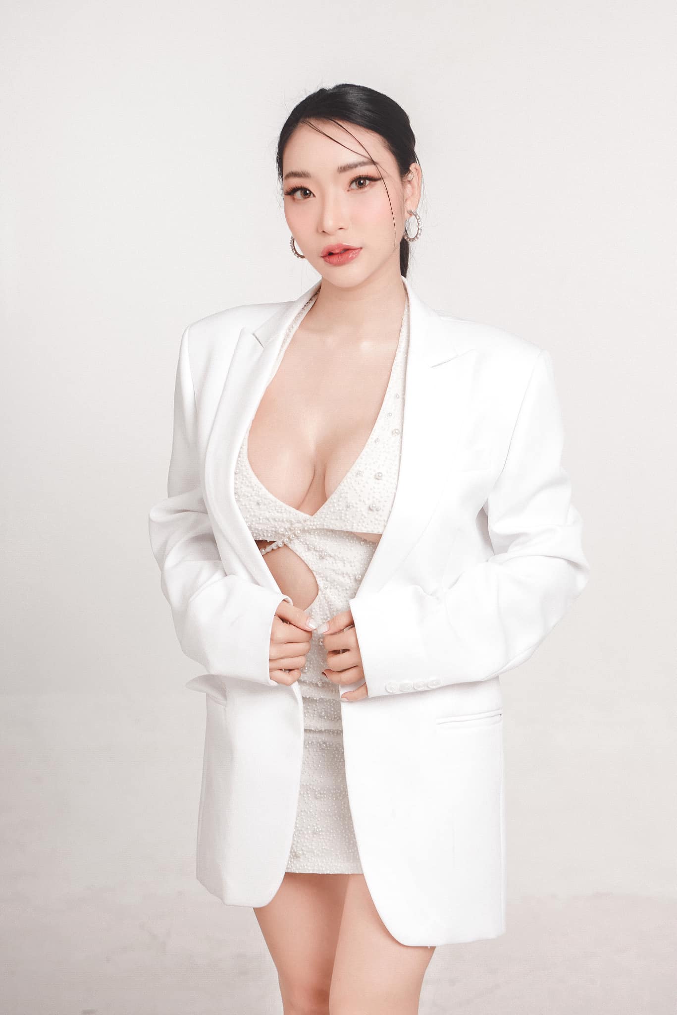 น้องหมวยลี่ onlyfans การถ่ายแบบของเธอดีกรีไม่ธรรมดาลีลาเด็ดสุดๆ 188
