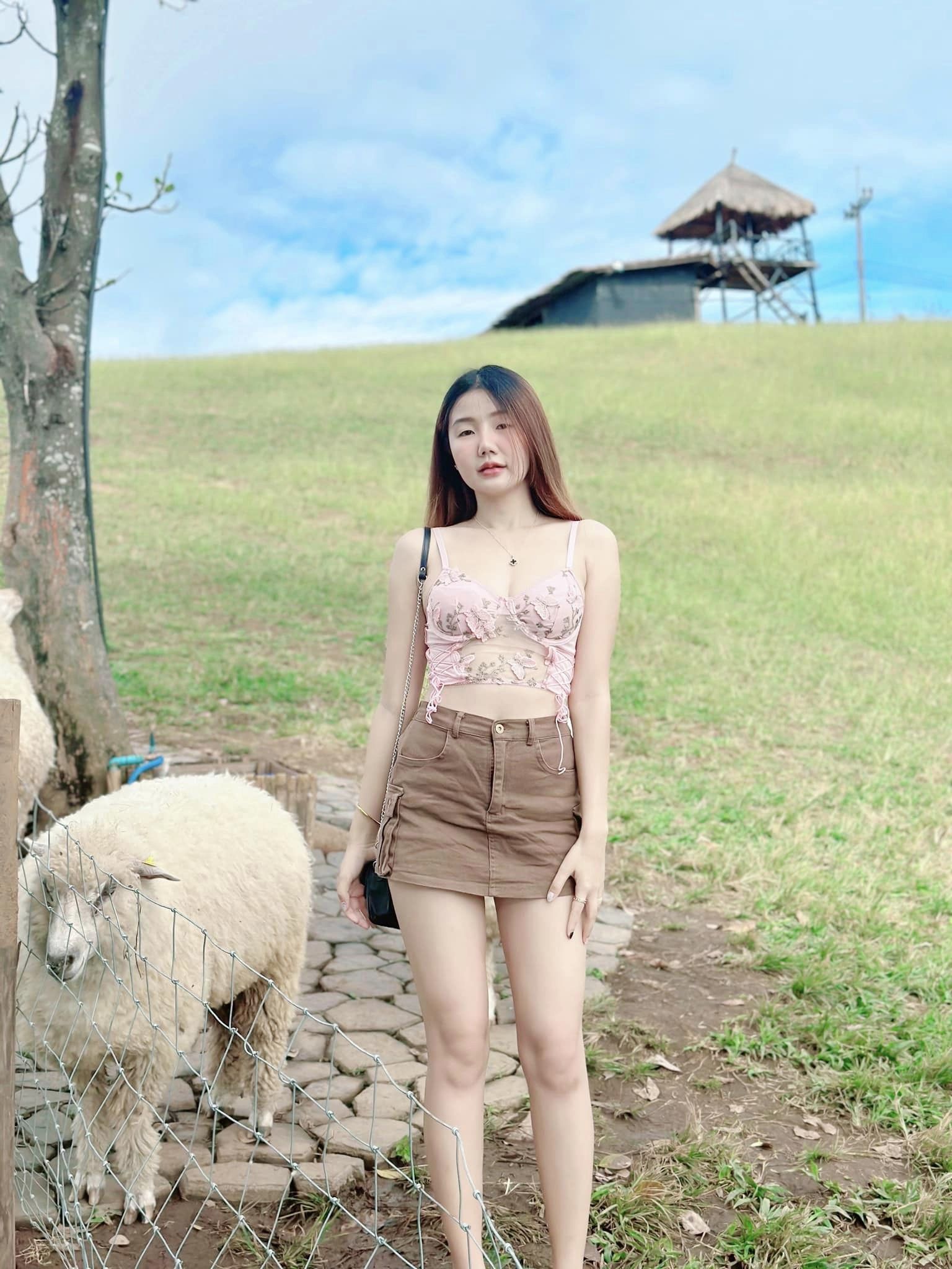 น้องแนนหมวย พิมพิกา สาวเหนือหน้าตาดี ผิวพรรณสวย แถมหุ่นเซ็กซี่สุดๆ 95