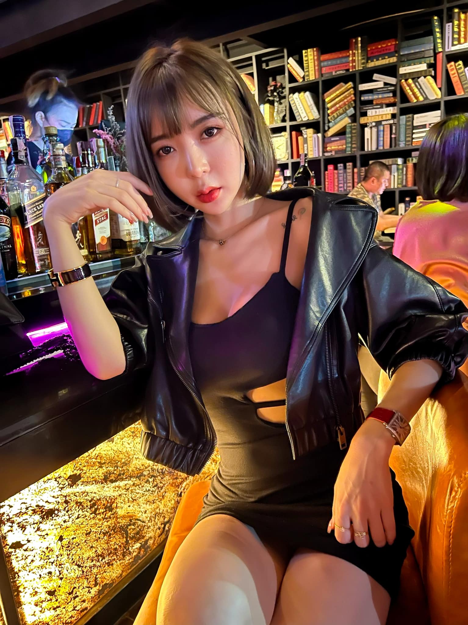 น้ำตาล โอนลี่แฟน นางแบบสาวสวยสุดแซ่บลีลาเด็ดดีกรีไม่ธรรมดาน่าโดน 111