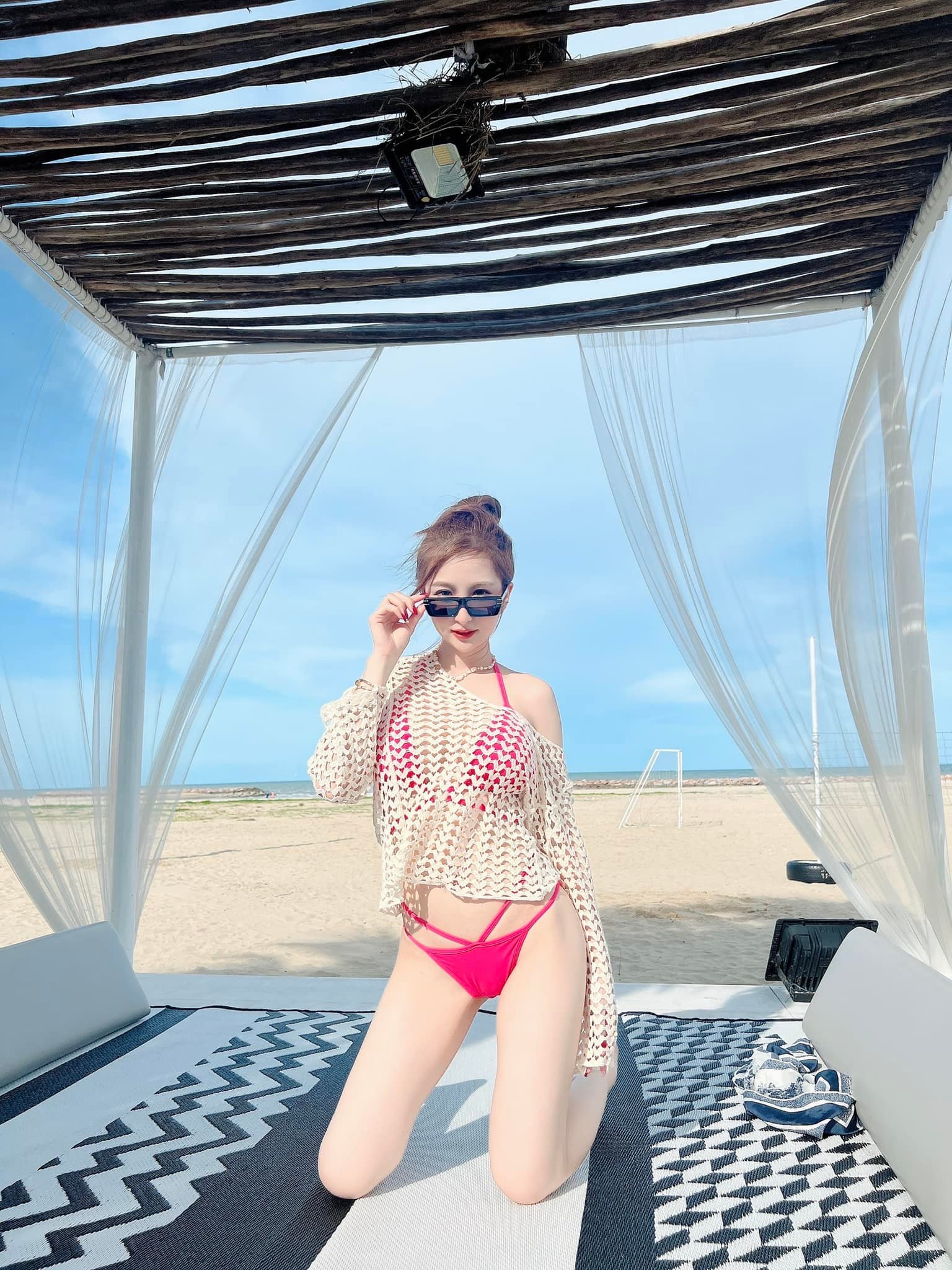 น้องปอ อนิตา นางแบบสาวสวยหุ่นเซ็กส์ไวส์มินิหน้าอกใหญ่เกินต้านพอดีตัว 42