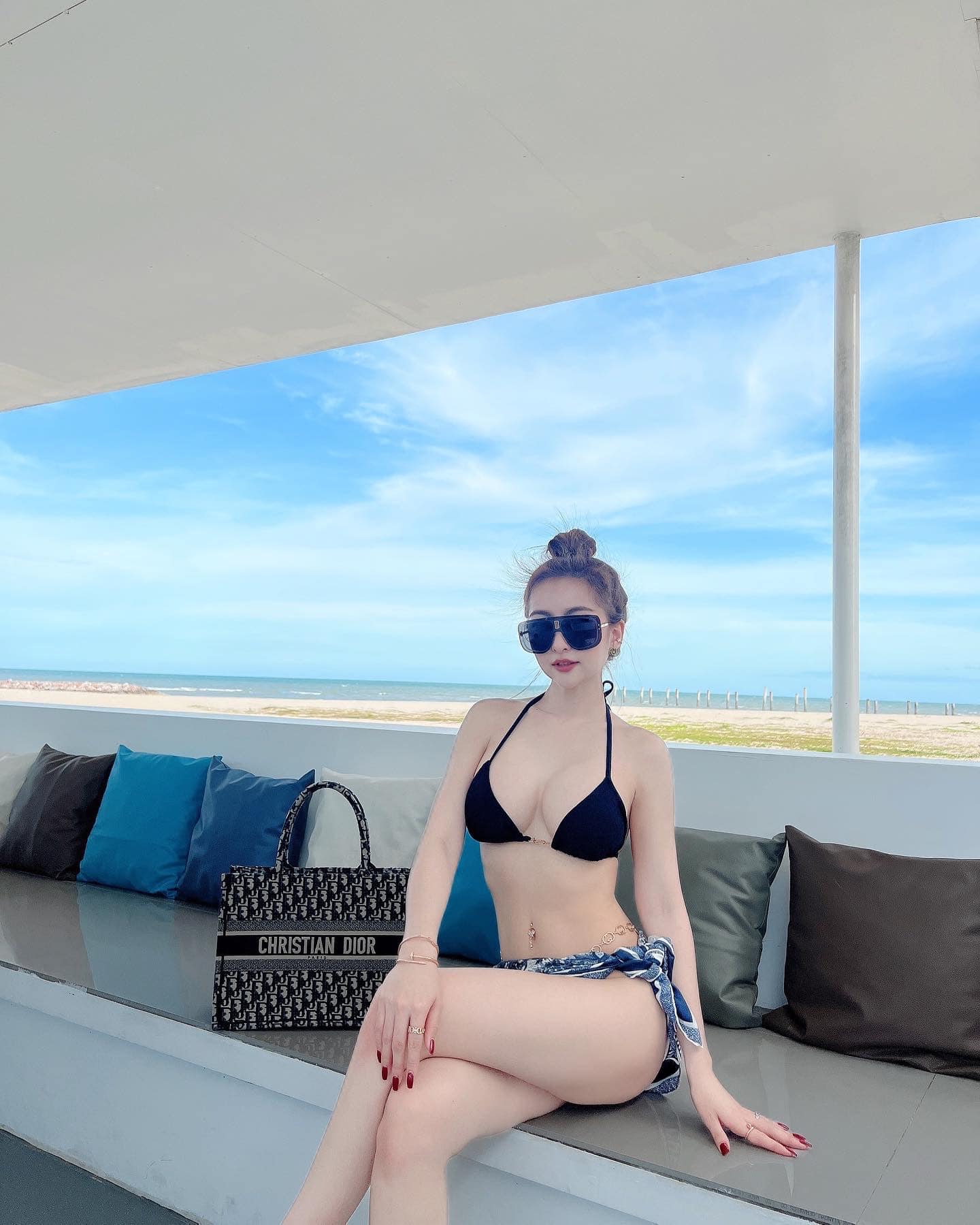 น้องปอ อนิตา นางแบบสาวสวยหุ่นเซ็กส์ไวส์มินิหน้าอกใหญ่เกินต้านพอดีตัว 47