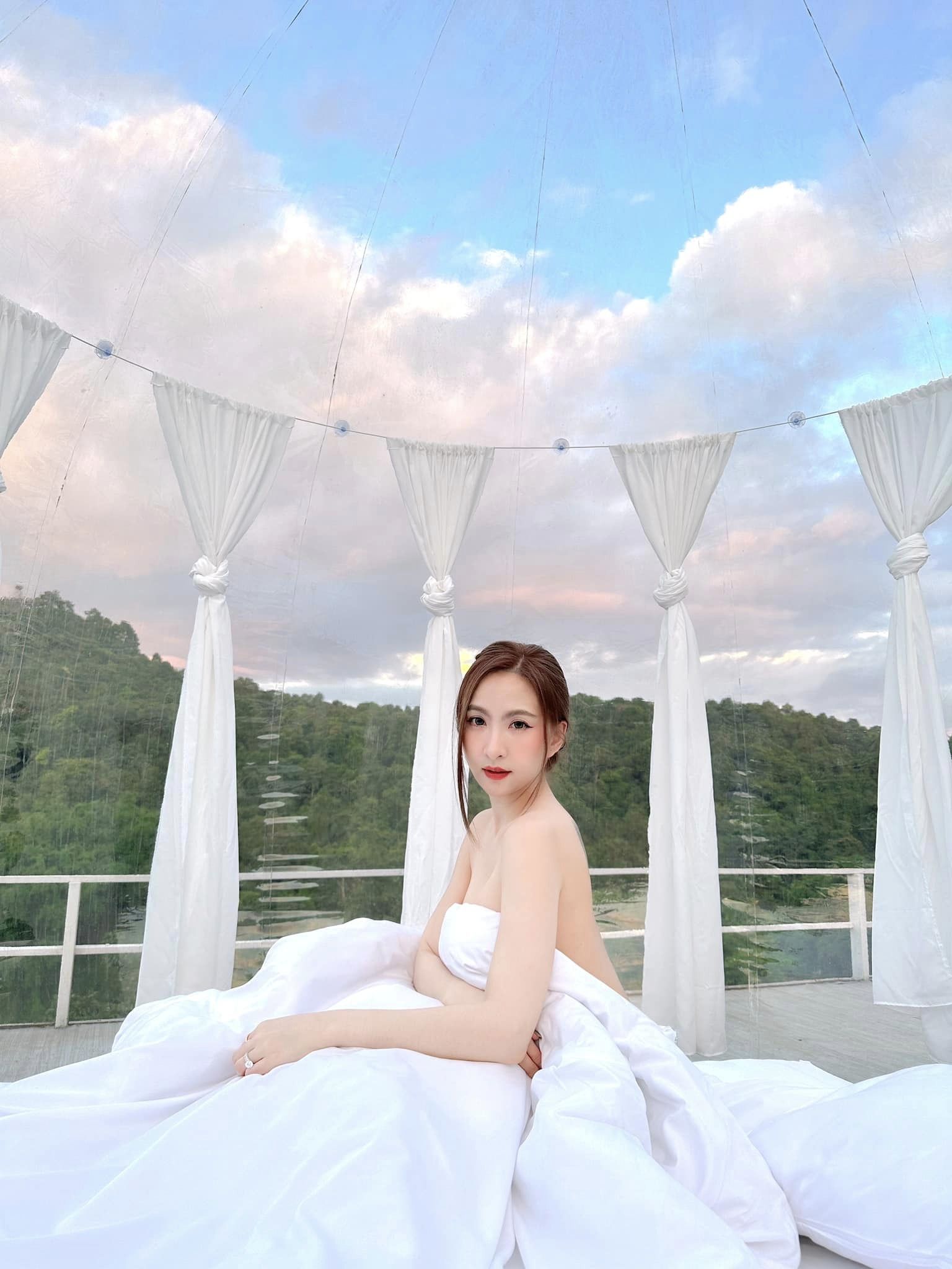 น้องปอ อนิตา นางแบบสาวสวยหุ่นเซ็กส์ไวส์มินิหน้าอกใหญ่เกินต้านพอดีตัว 105