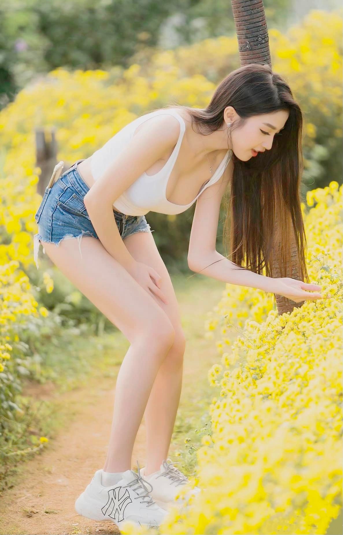 น้องมะมิ้งค์ นางแบบสาวสวยหุ่นแซ่บสูงยาวเข่าดีหน้าอกตูมทำโอลี่แฟน18+ 61
