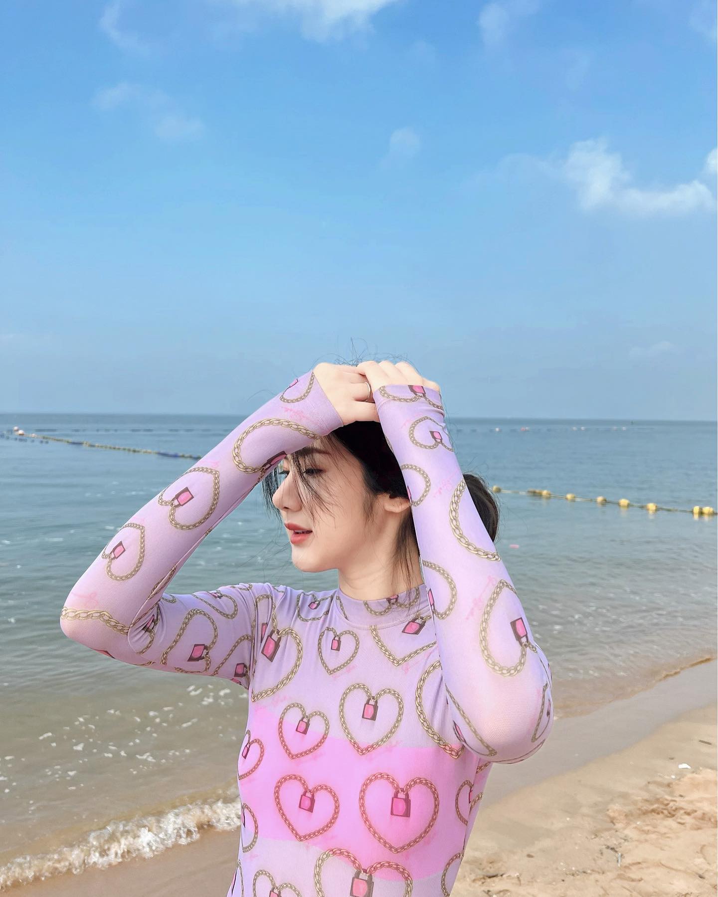 น้องนุ่น เปิดวาร์ปเน็ตไอดอลดารานักแสดงสาวสวยขาวมีออร่าหุ่นเด็ด18+ 15