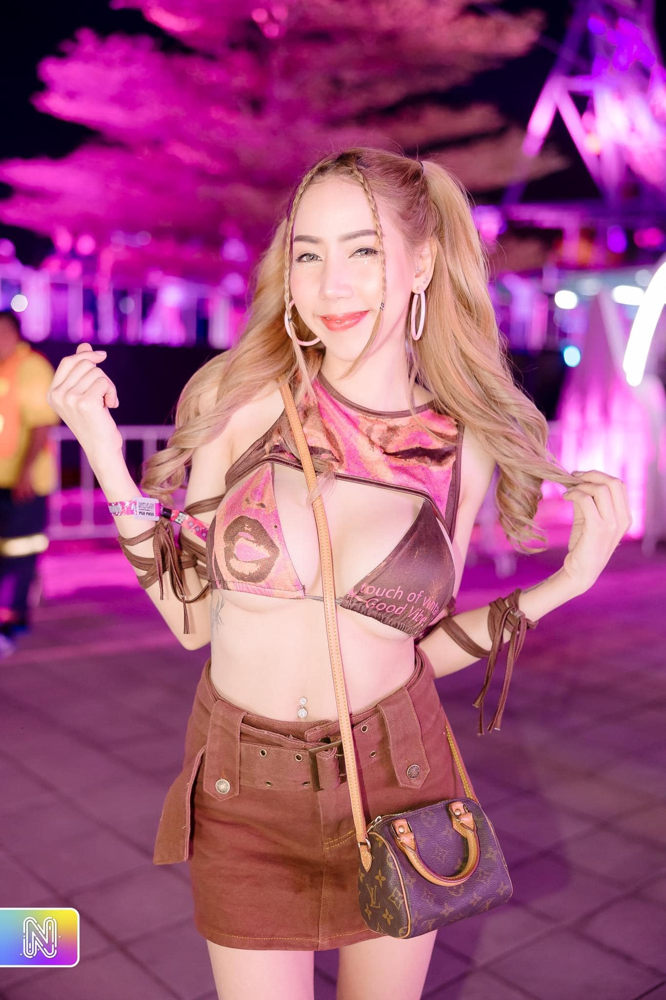 เอวาเนเปิ้ล นางแบบหุ่นดีหน้าตาสวยยืนหนึ่งเรื่องความเซ็กส์ซี่แบบ18+ 20