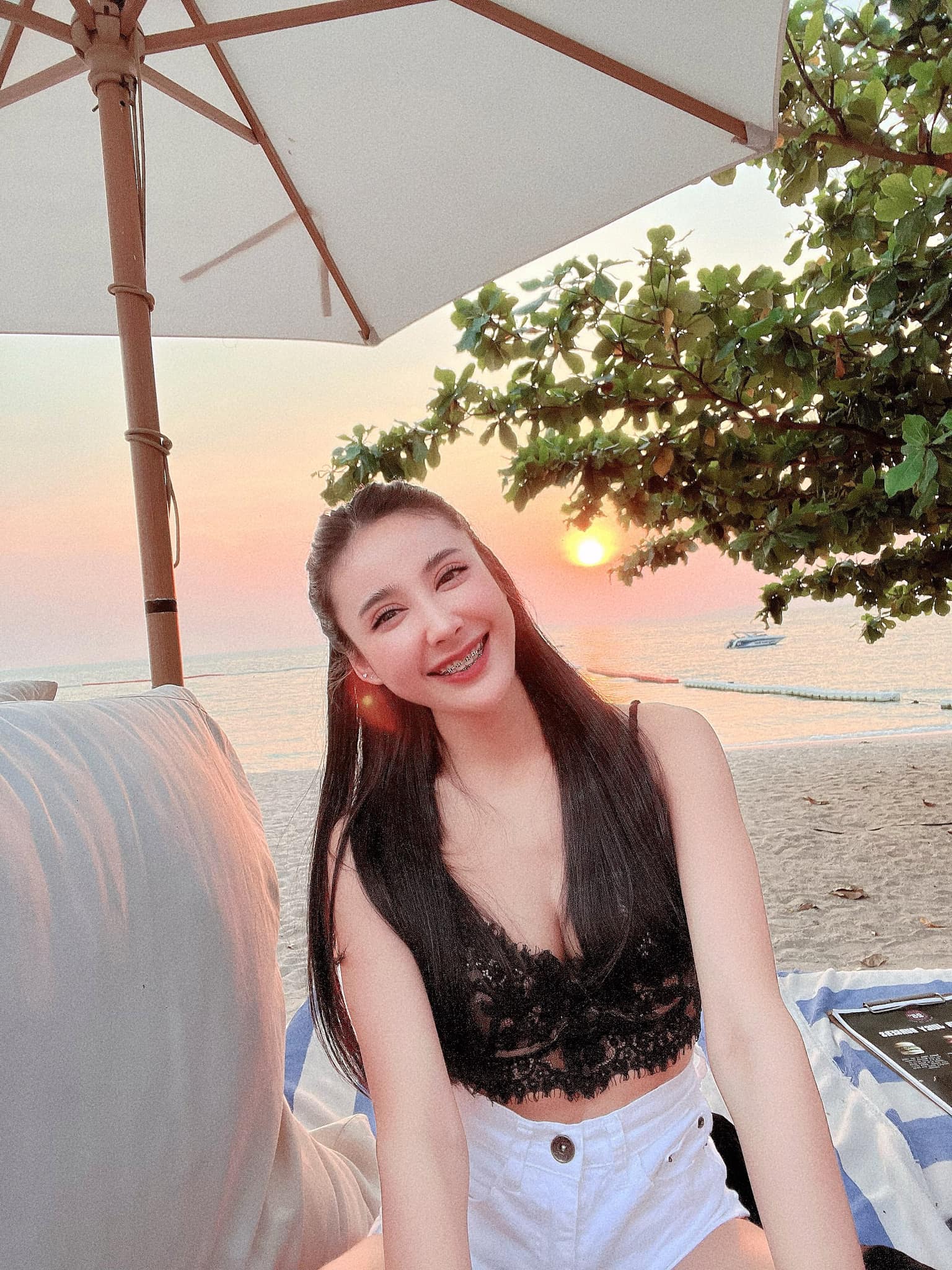 น้องนิวตัน สาวน้อยสุดแซ่บที่กำลังเป็นที่น่าจับตามองบนโลกออนไลน์ 29