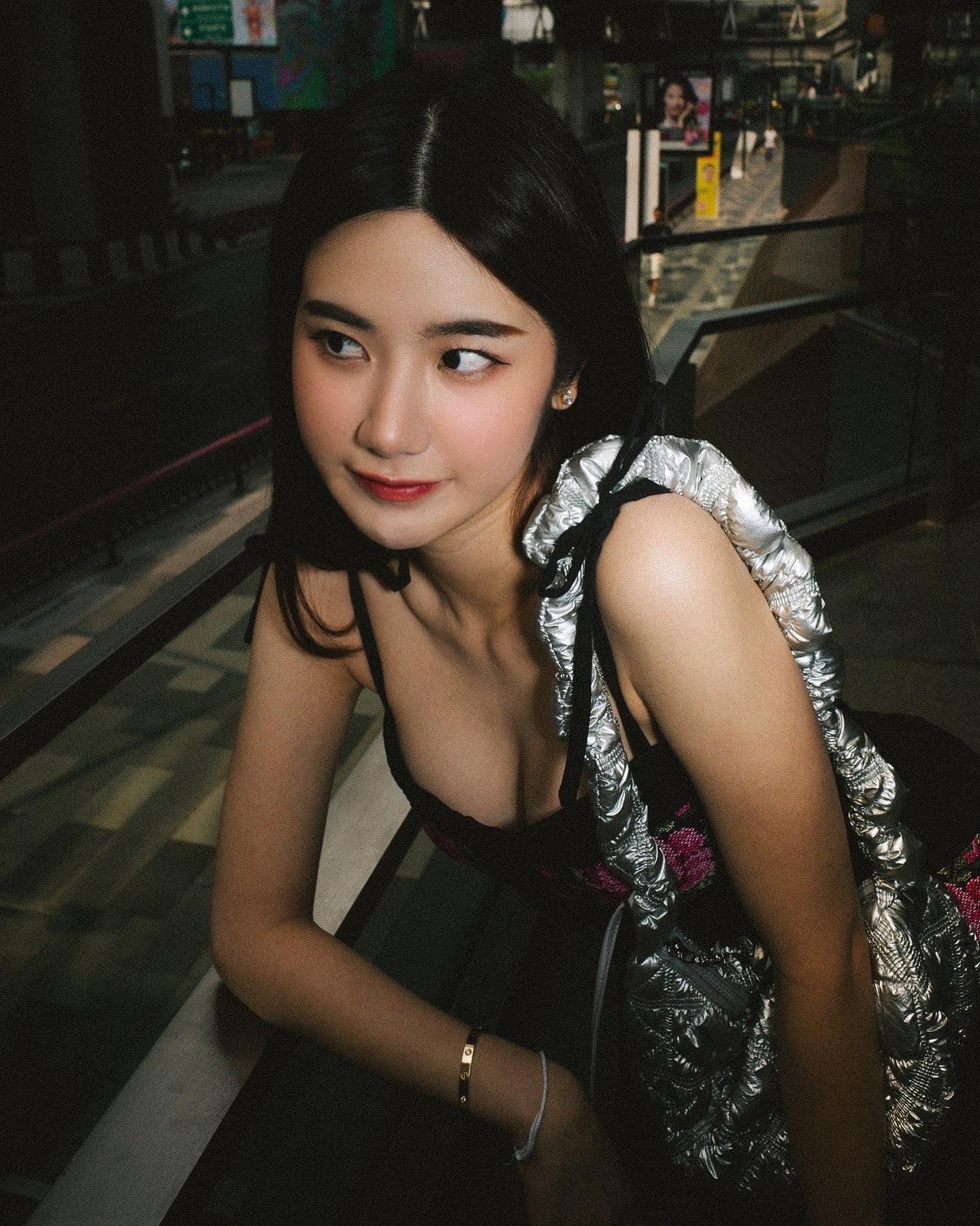 น้องนุ่น เปิดวาร์ปเน็ตไอดอลดารานักแสดงสาวสวยขาวมีออร่าหุ่นเด็ด18+ 77