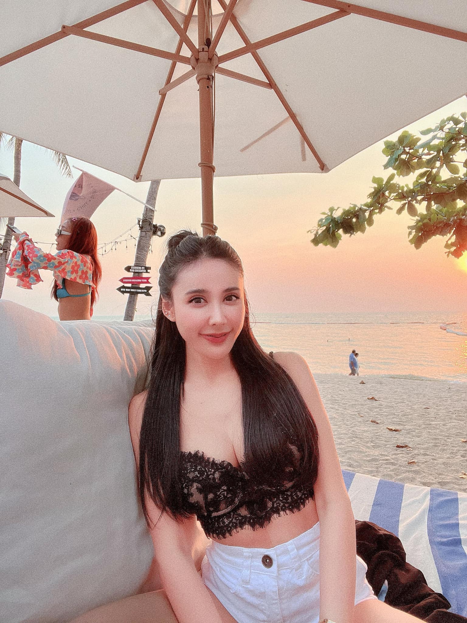 น้องนิวตัน สาวน้อยสุดแซ่บที่กำลังเป็นที่น่าจับตามองบนโลกออนไลน์ 31