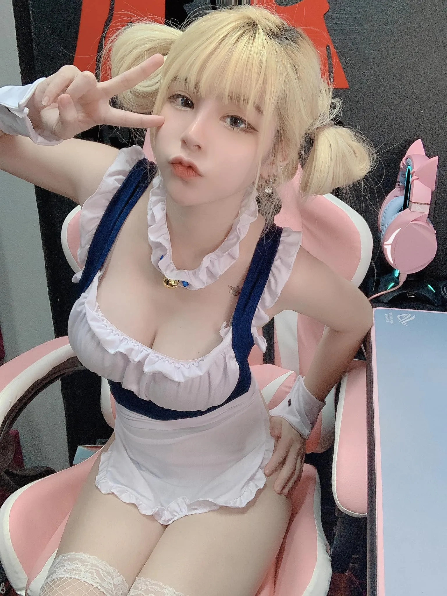 แป้งสามป๋องซาว เน็ตไอดอลสาวสวยสุดเซ็กซี่ 10