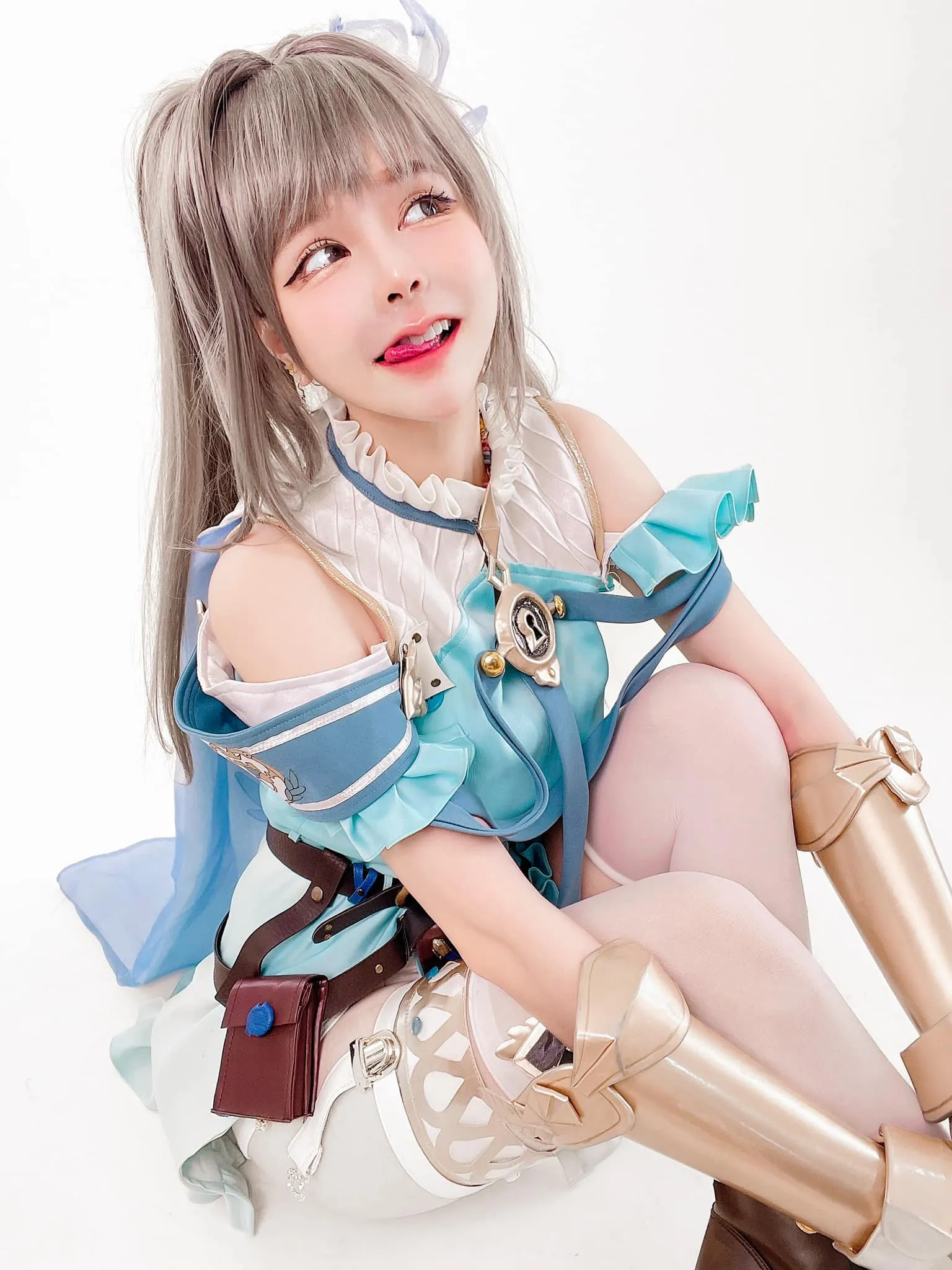 แป้งสามป๋องซาว เน็ตไอดอลสาวสวยสุดเซ็กซี่ 11