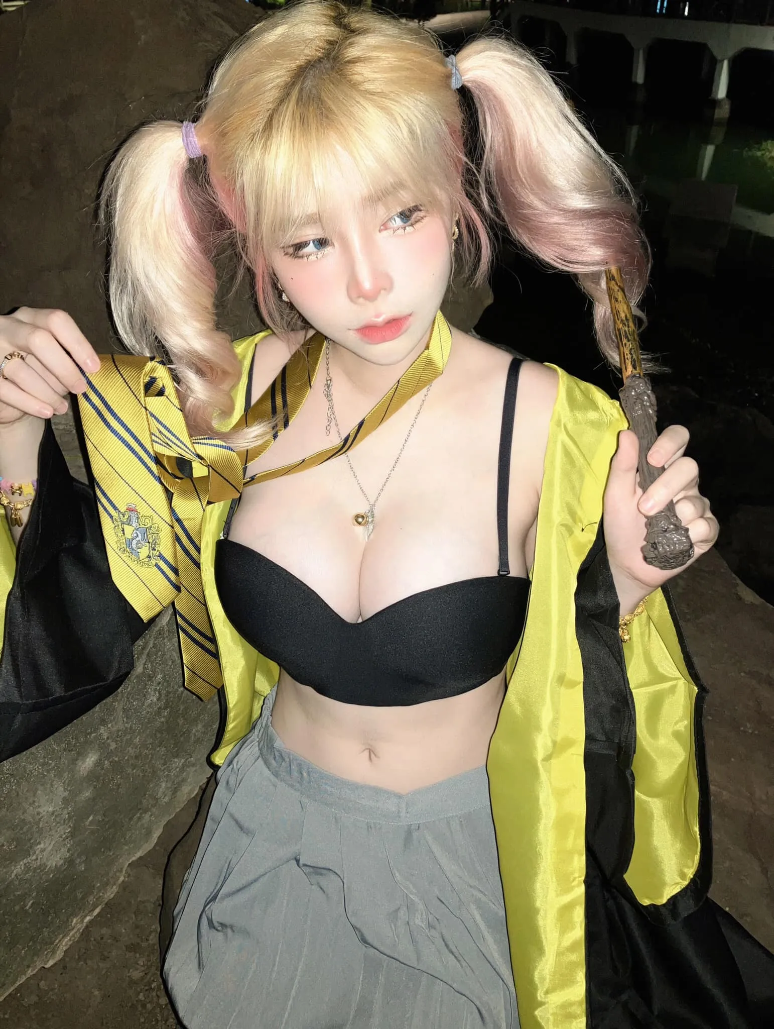 แป้งสามป๋องซาว เน็ตไอดอลสาวสวยสุดเซ็กซี่ 17