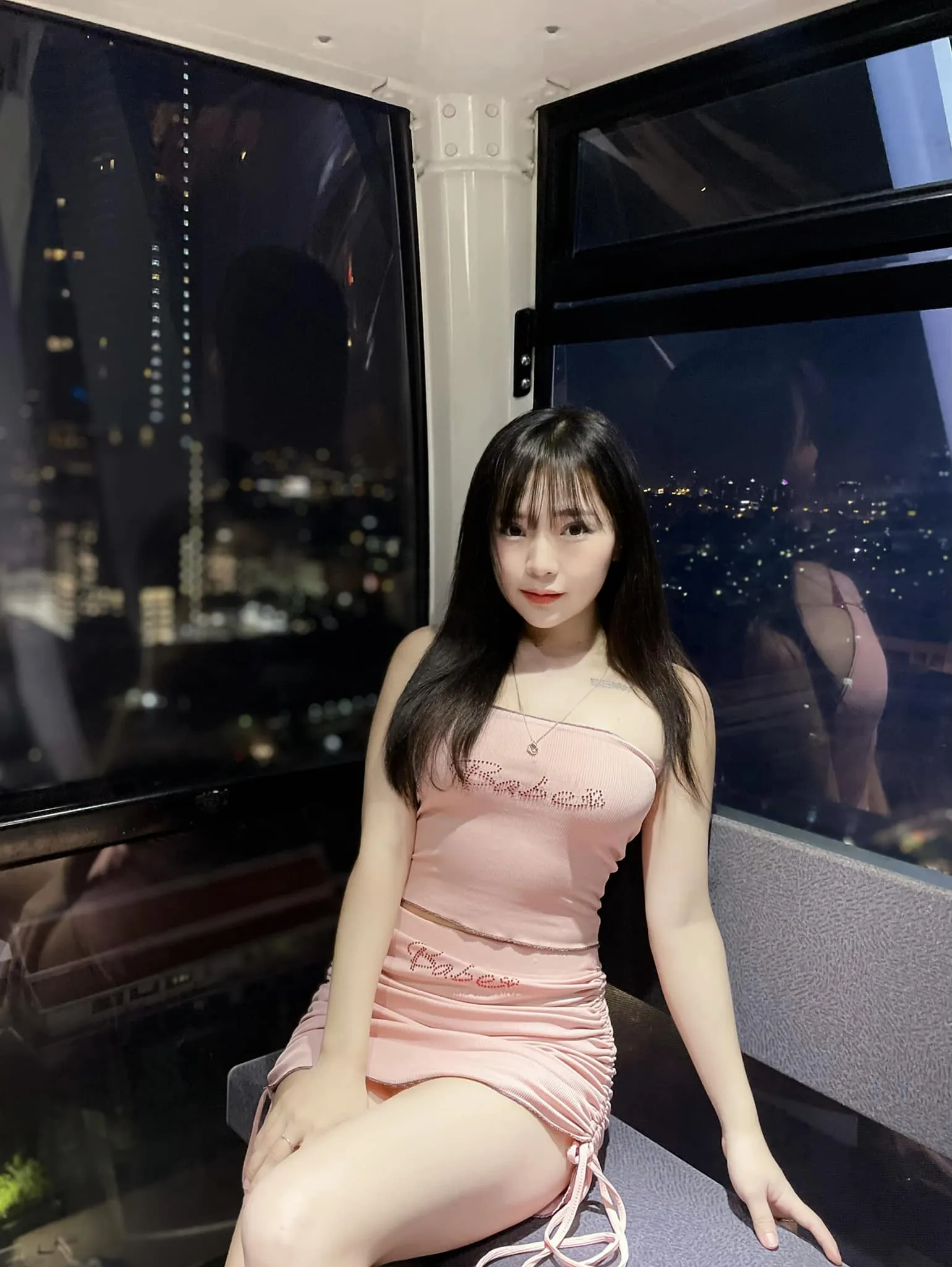 เอมมี่ สุนันทา จากเน็ตไอดอลสาวสวยสู่สตรีมเมอร์สุดแซ่บ 37