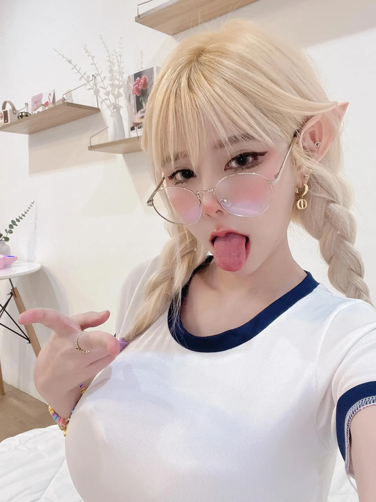 แป้งสามป๋องซาว เน็ตไอดอลสาวสวยสุดเซ็กซี่ 9