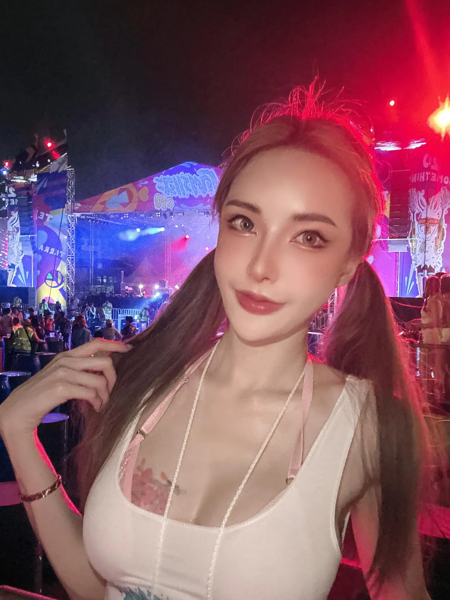 น้องปีใหม่ ธารารัตน์ เน็ตไอดอลสาวสวยดาว Onlyfans 26