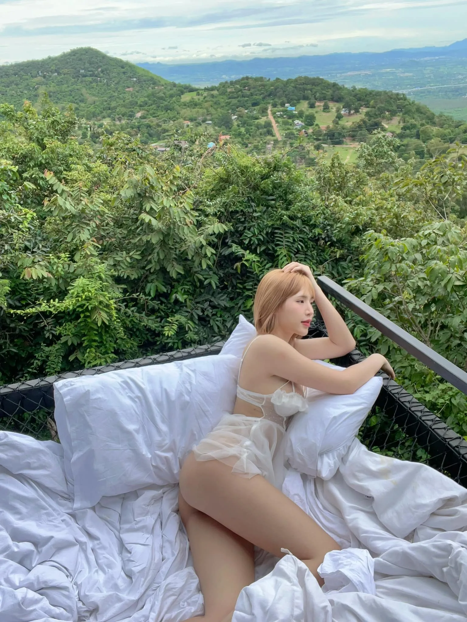 น้องพลอย อรดา เน็ตไอดอลสาวสวยสุดเอ็กซ์ ดาว Onlyfans 30