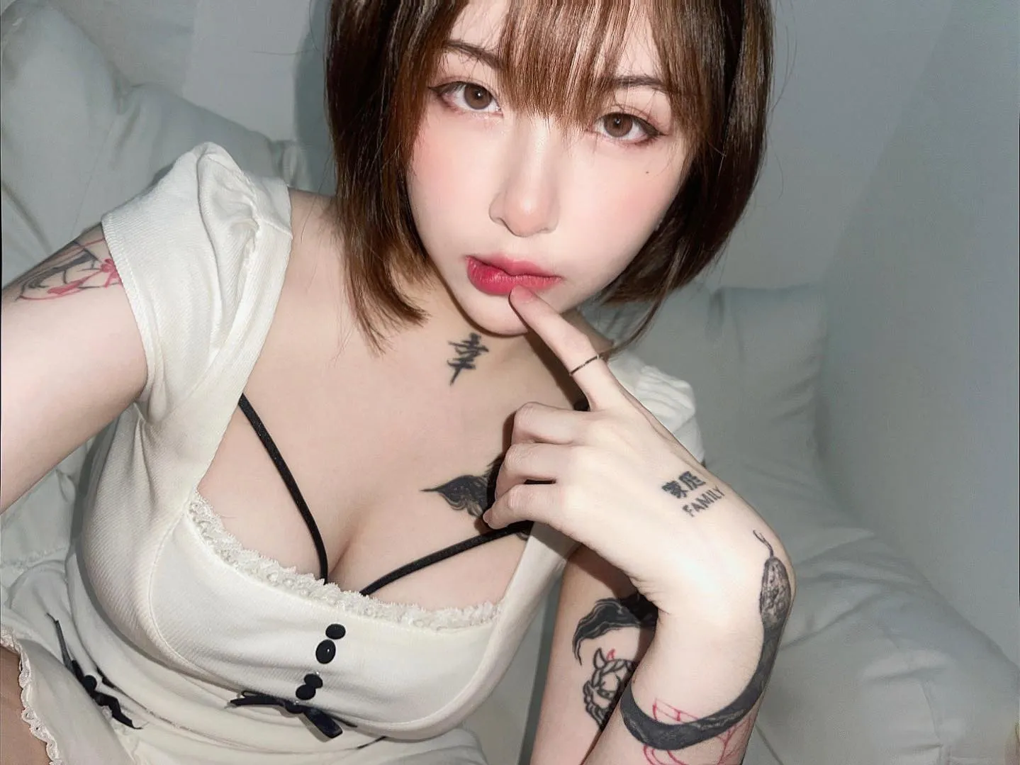 น้องซายา เน็ตไอดอลสาวสวยรอยสักสุดเซ็กซี่ดาว Onlyfans 13