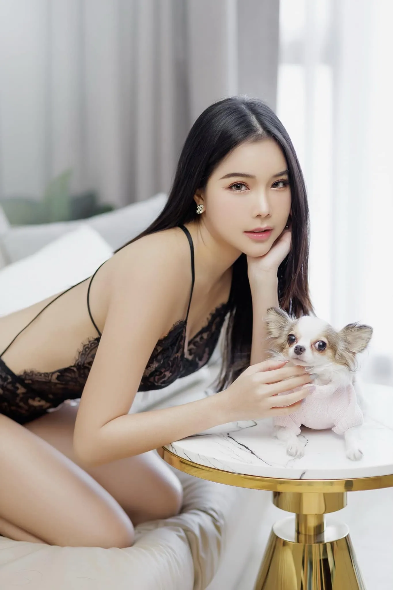 ใบเฟิร์น พิชญ์ชามญช์ เน็ตไอดอลสาวสวยสุดเซ็กซี่ดาว Onlyfans 14