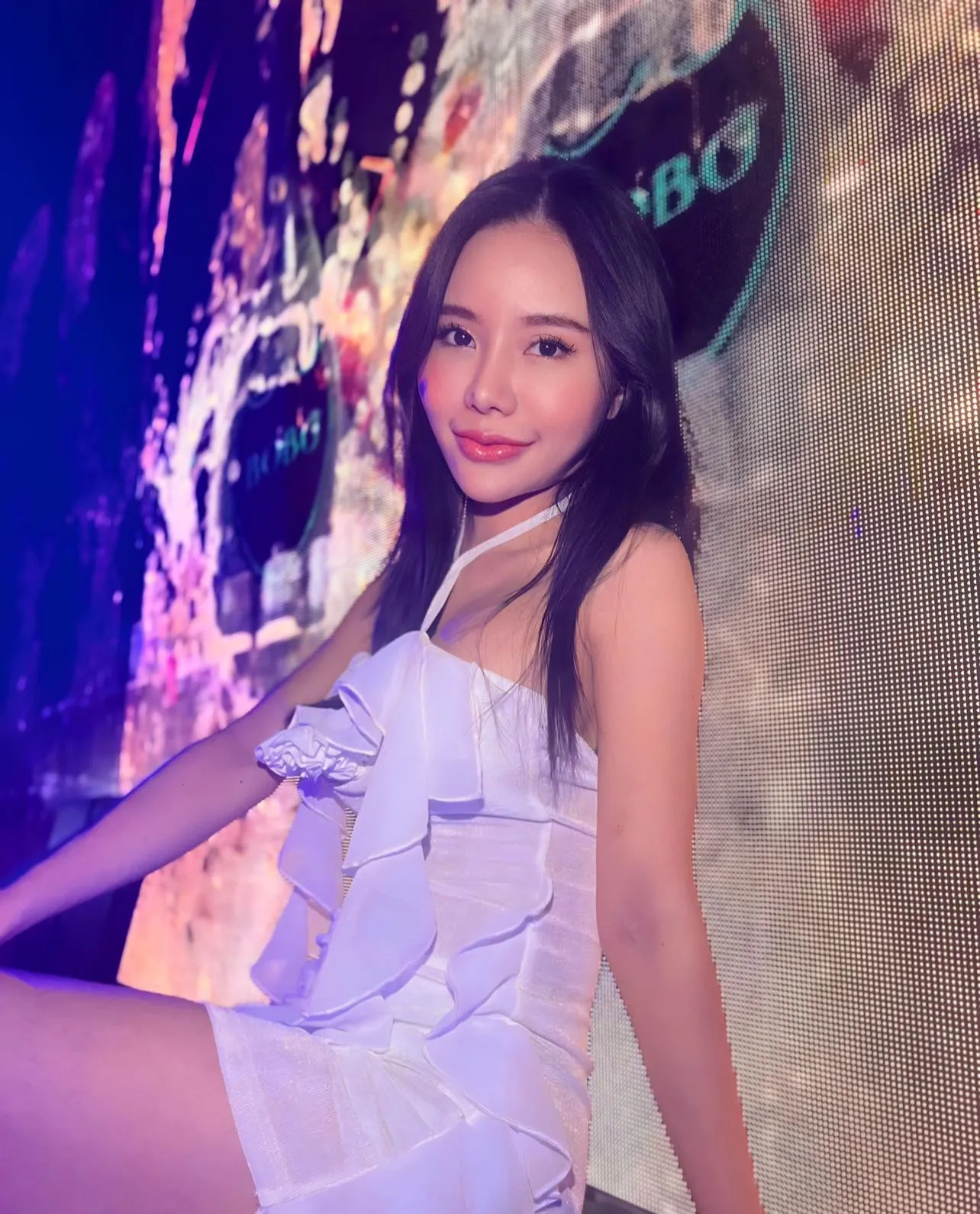 ฟ้า ศุภิสรา เน็ตไอดอลสาวสวยสุดเอ็กซ์ ดาวยั่วมาแรง 18