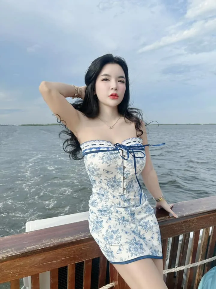 น้องสปายจุ้บ เน็ตไอดอลสาวสวยหุ่นเซี๊ยะดาว Onlyfans 25