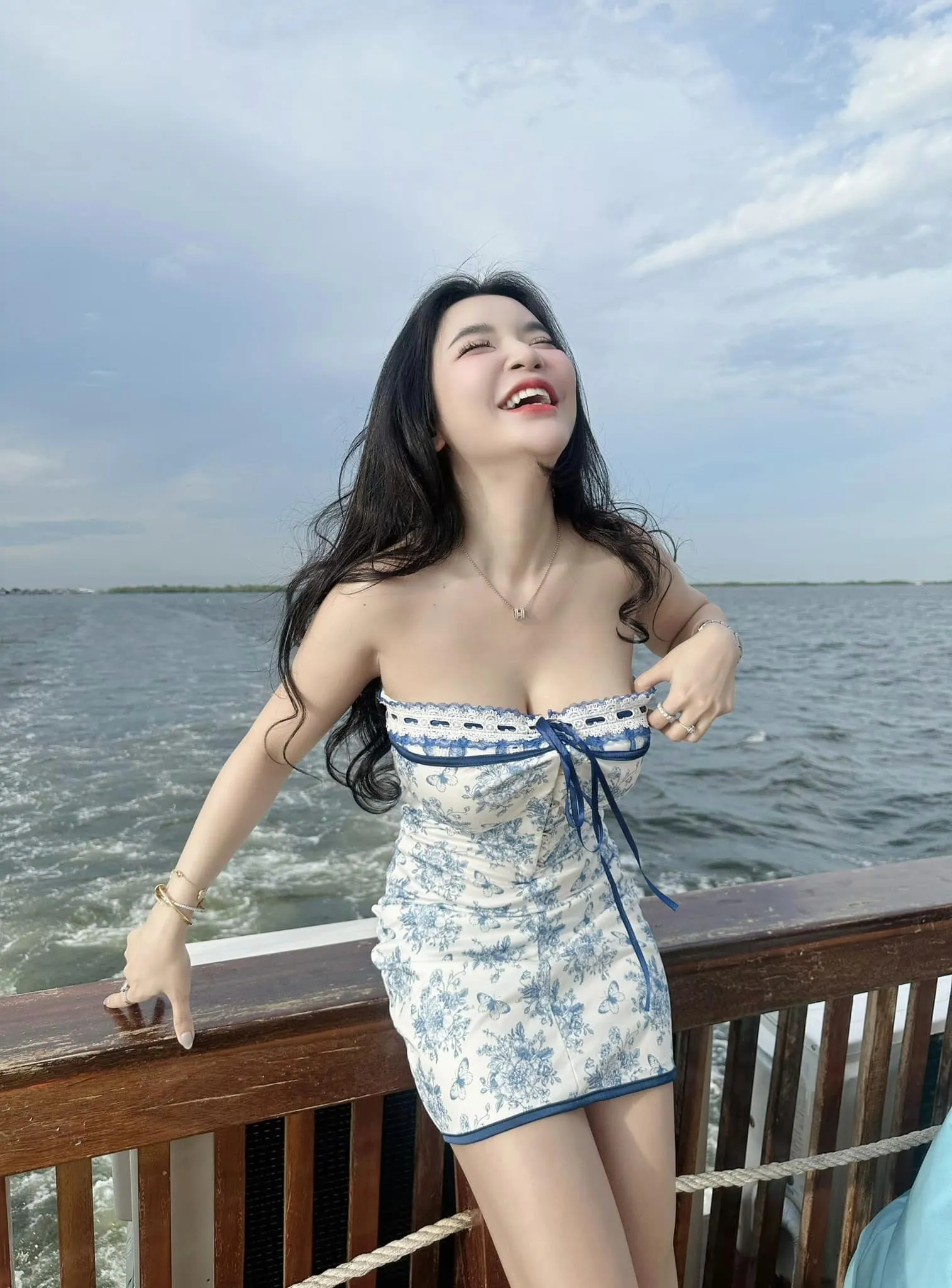 น้องสปายจุ้บ เน็ตไอดอลสาวสวยหุ่นเซี๊ยะดาว Onlyfans 26