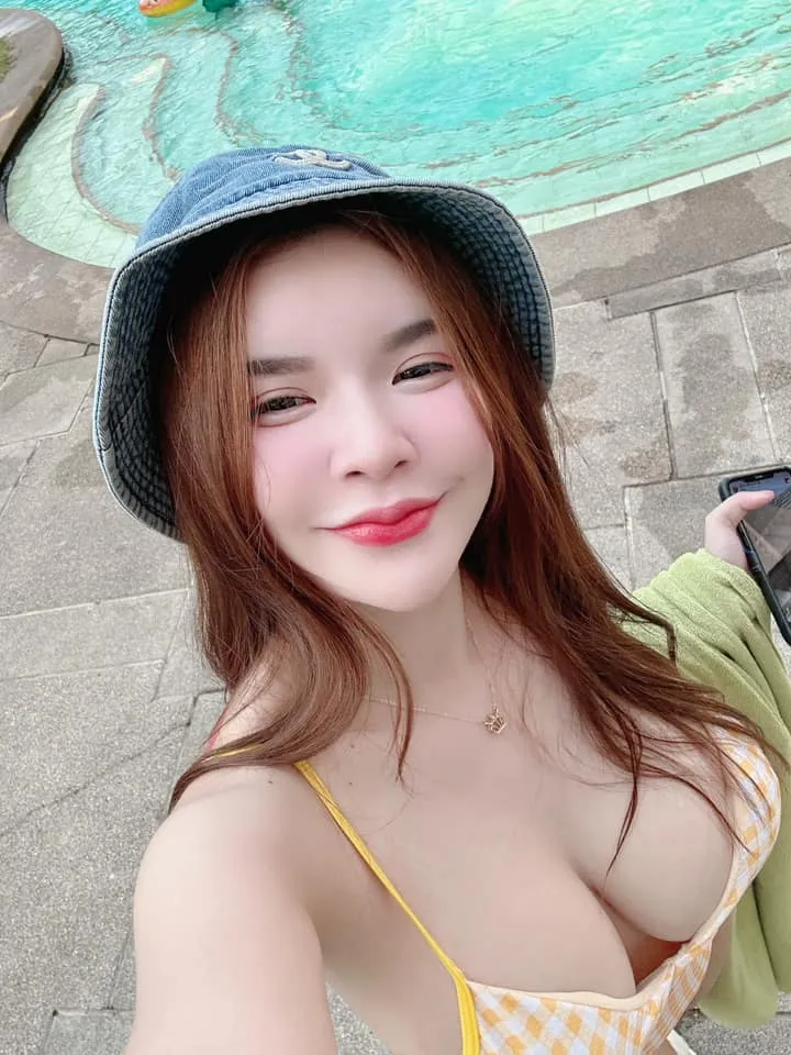 น้องสปายจุ้บ เน็ตไอดอลสาวสวยหุ่นเซี๊ยะดาว Onlyfans 8