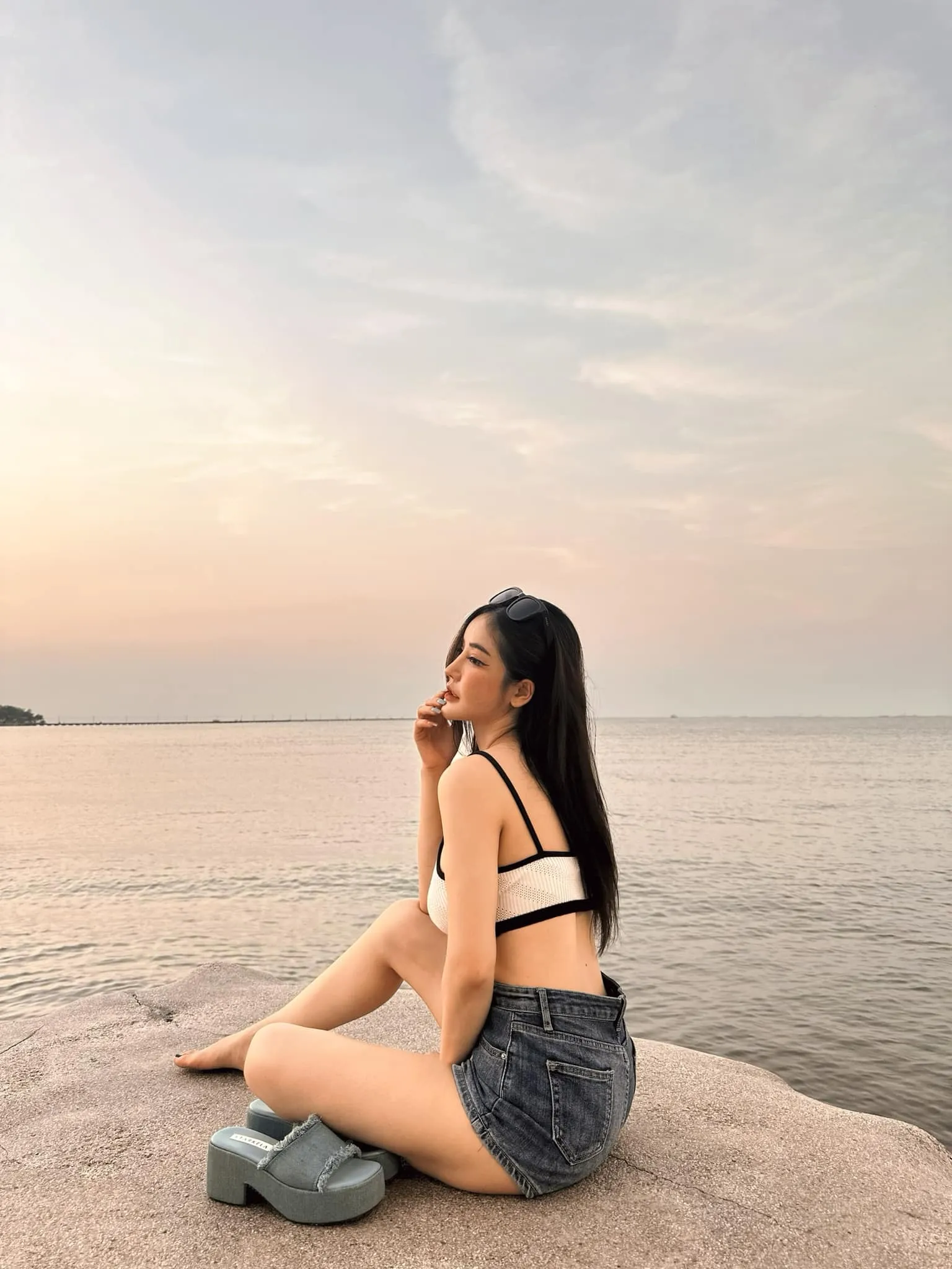 ครูบลู จิรารัตน์ เน็ตไอดอล นางแบบสาวสวย ผลงานแซ่บ ดาวOnlyfans 18