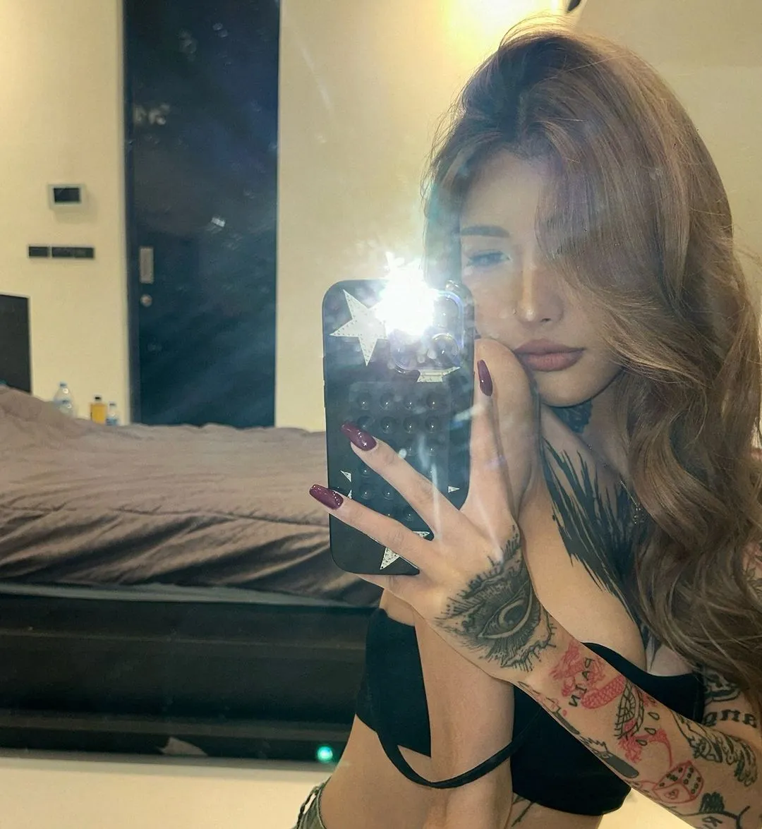 Cornne เน็ตไอดอล สาวสวยรอยสัก ผลงานเสียว ดาวOnlyfans 32