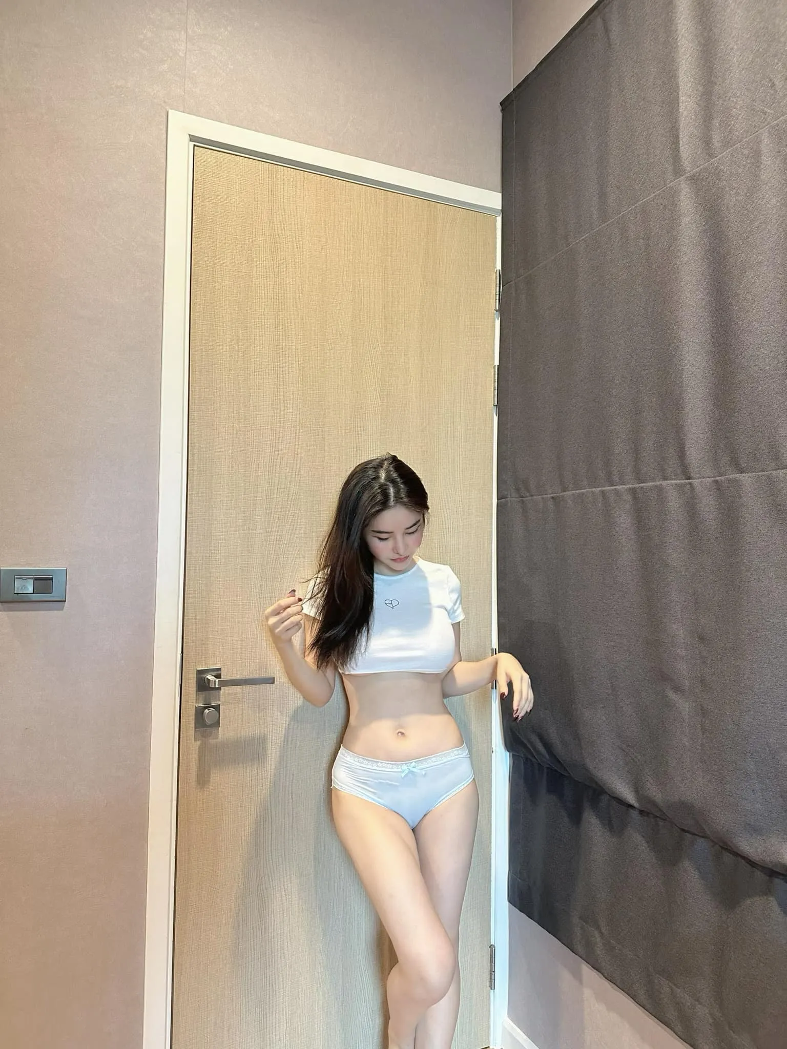 ครูบลู จิรารัตน์ เน็ตไอดอล นางแบบสาวสวย ผลงานแซ่บ ดาวOnlyfans 4