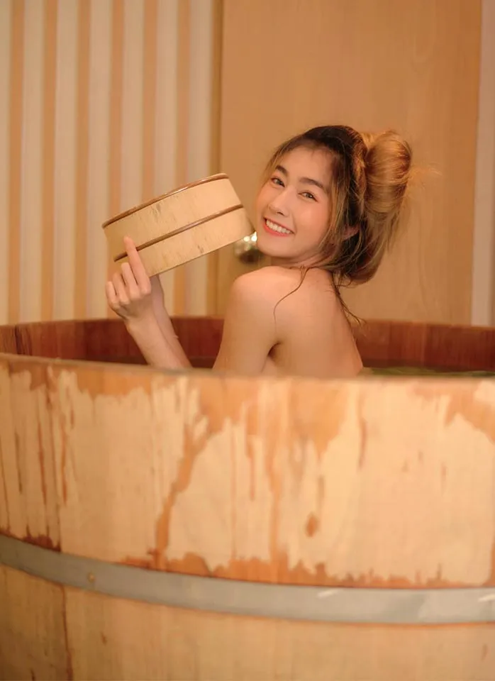 กุ๊งกิ๊ง แม่สาวขนดก นางแบบ สาวสวยสุดแซ่บ ผลงานเสียว ดาวonlyfans 15