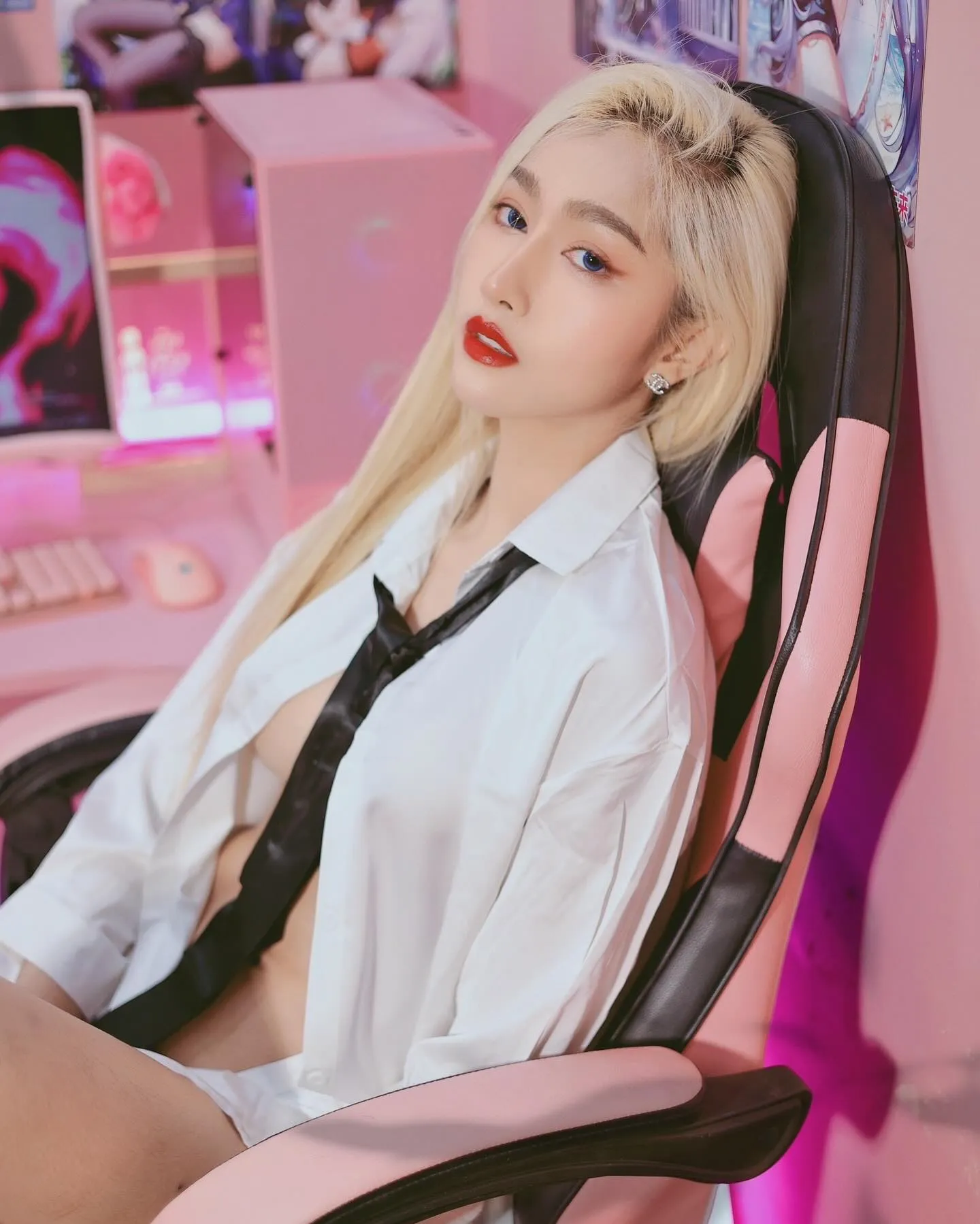 กุ๊งกิ๊ง แม่สาวขนดก นางแบบ สาวสวยสุดแซ่บ ผลงานเสียว ดาวonlyfans 2
