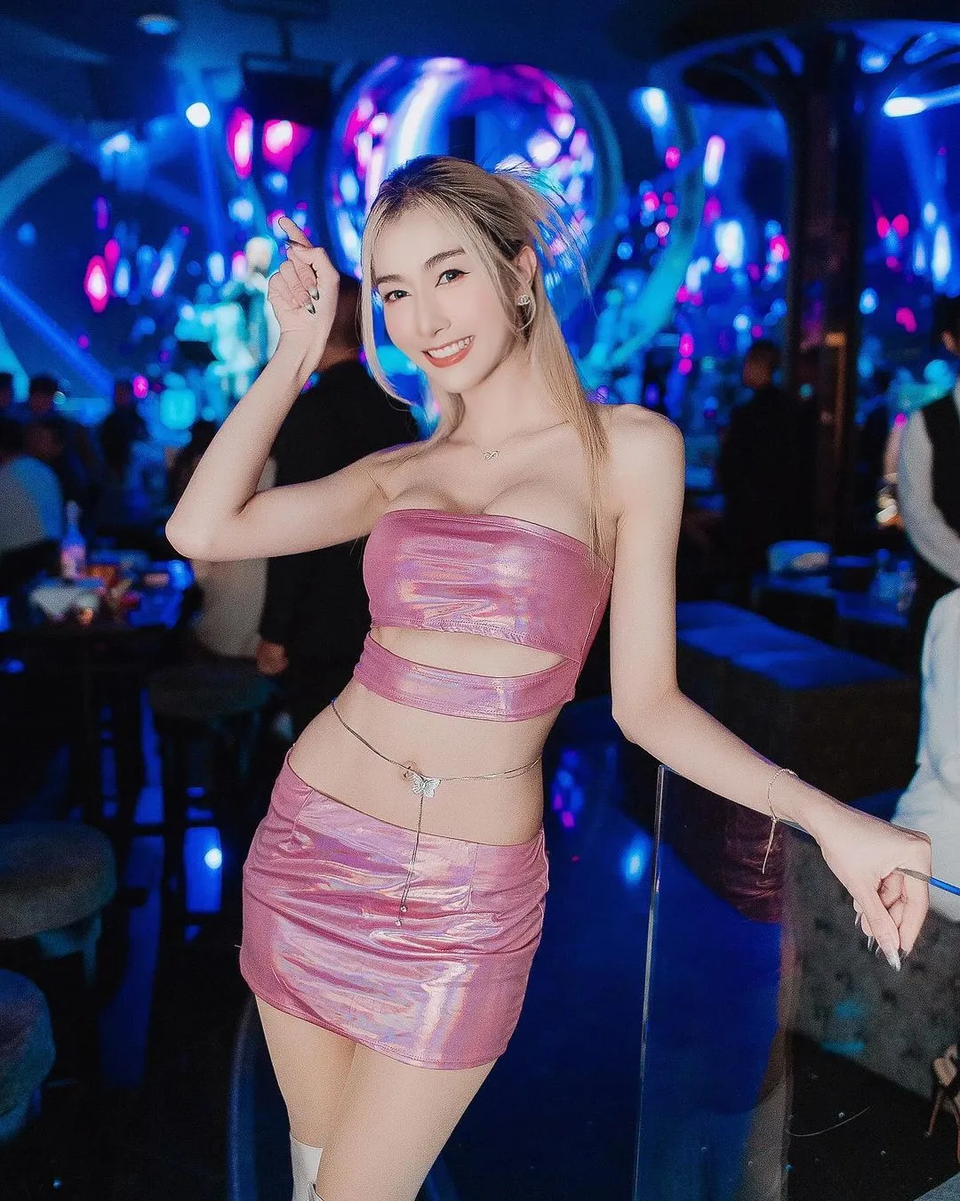 กุ๊งกิ๊ง แม่สาวขนดก เฟส
