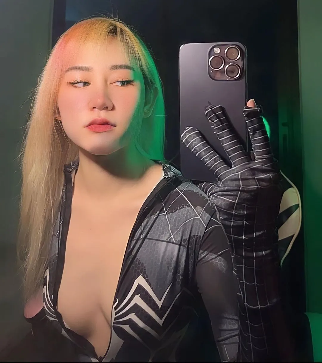 ลูกพีช accpeachy เน็ตไอดอล สาวสวยสุดเอ็กซ์ ผลงาน18+ ดาวonlyfans 16