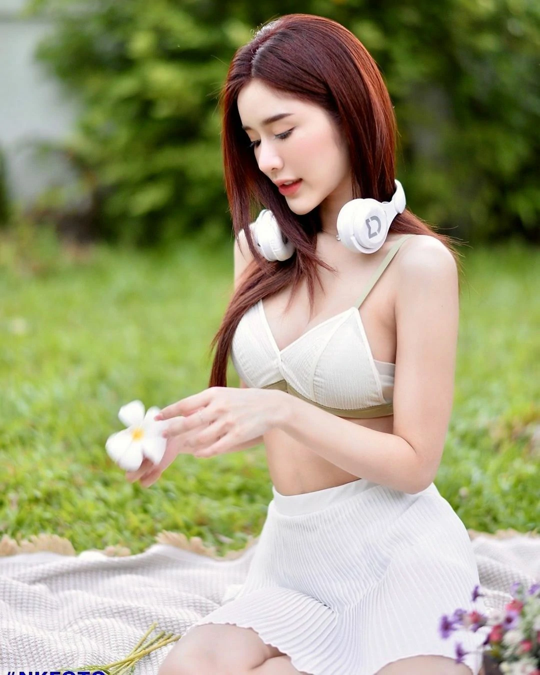 แอลตูน นางแบบ เน็ตไอดอล สาวแซ่บ หุ่นเอ็กซ์ ผลงานเด็ด ดาวยั่วมาแรง 13