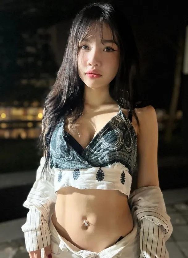 น้อง Emon เน็ตไอดอล สาวสุดอึ๋ม ผลงานเด็ด ดาวยั่วโอนลี่แฟน18+ 7