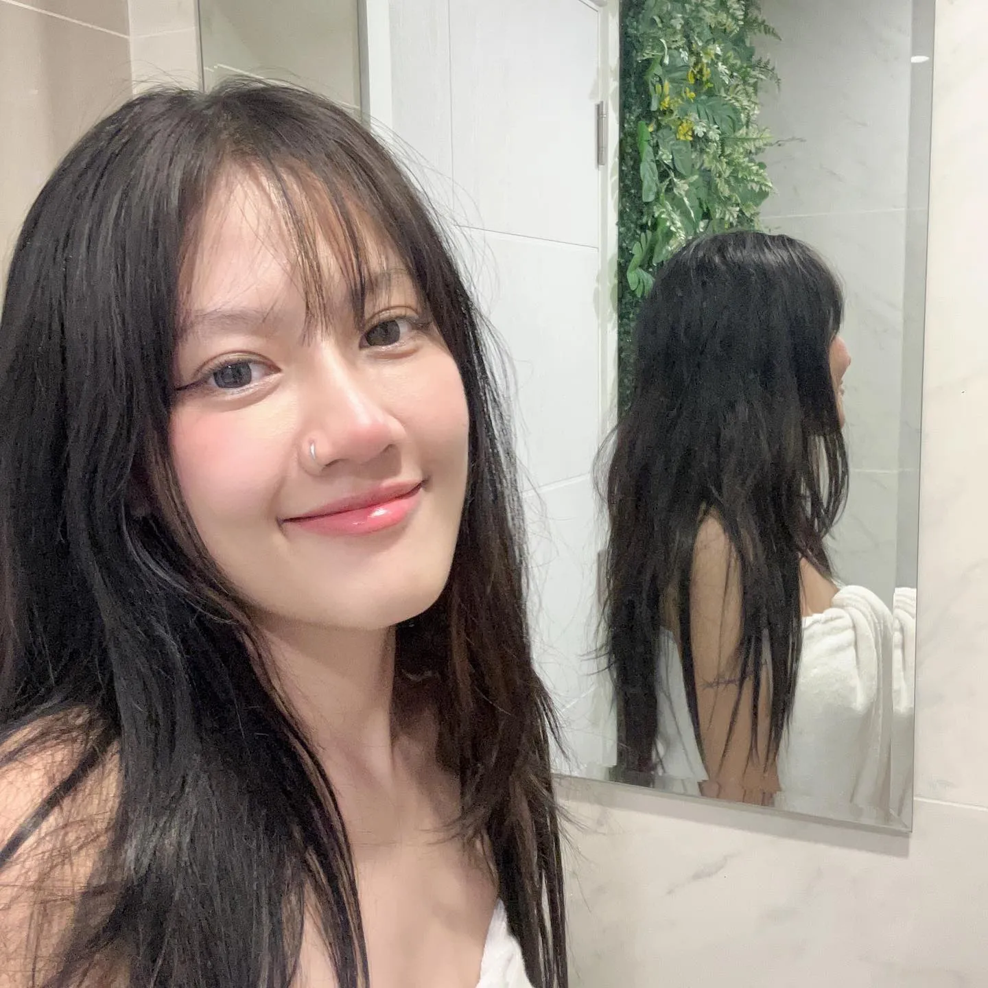 Valniez สาวสุดฮอต ผลงานเซ็กซี่ คอนเทนต์เร่าร้อน ดาวvk ตัวแม่ 20